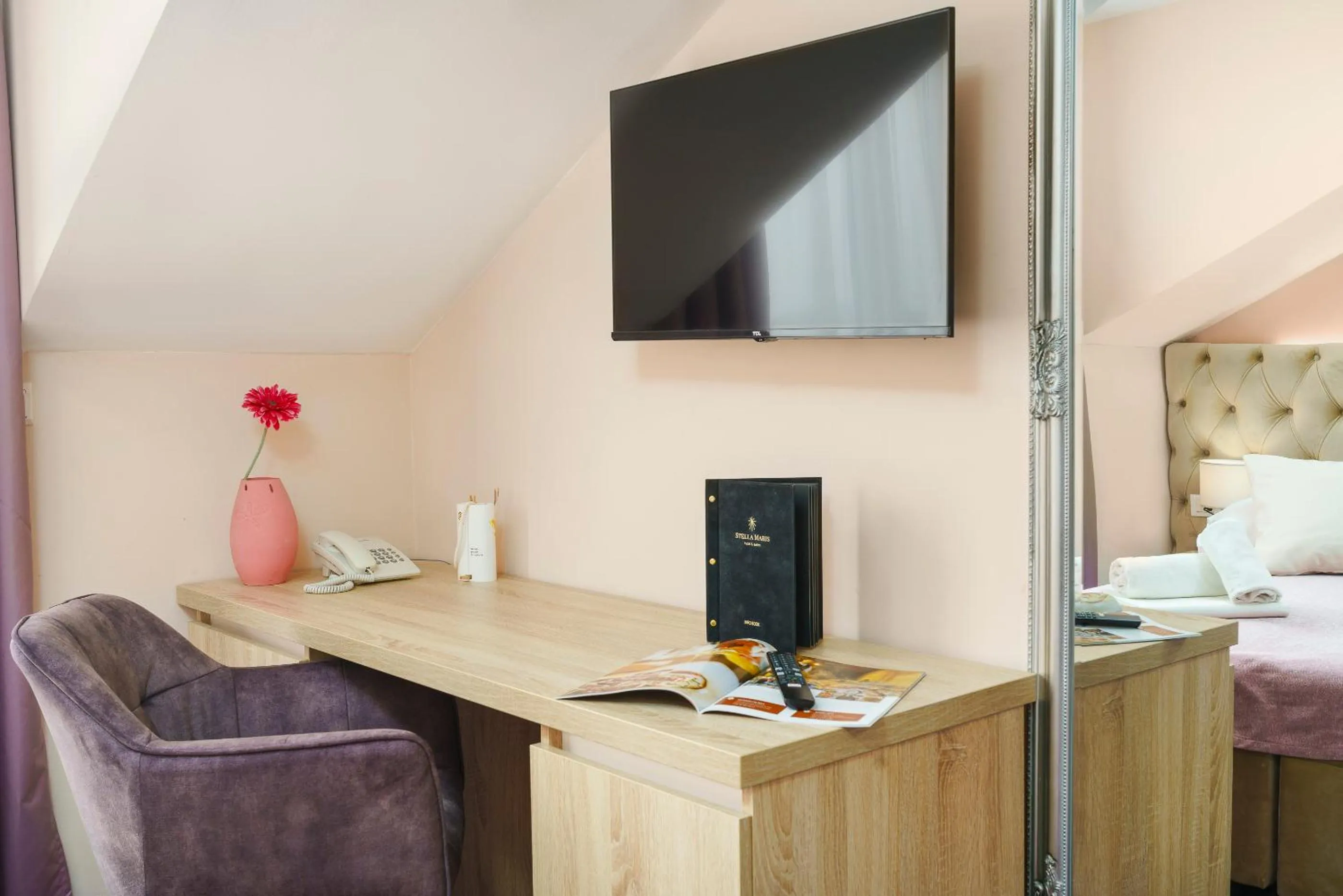 TV and multimedia in Hotel Stella Maris - Style & Comfort