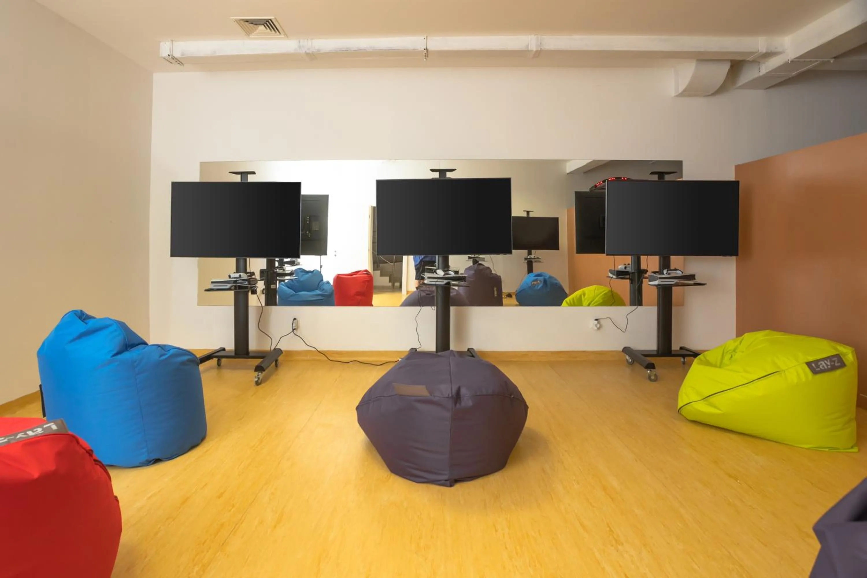 Communal lounge/ TV room in Family Hotel Adria - All inclusive