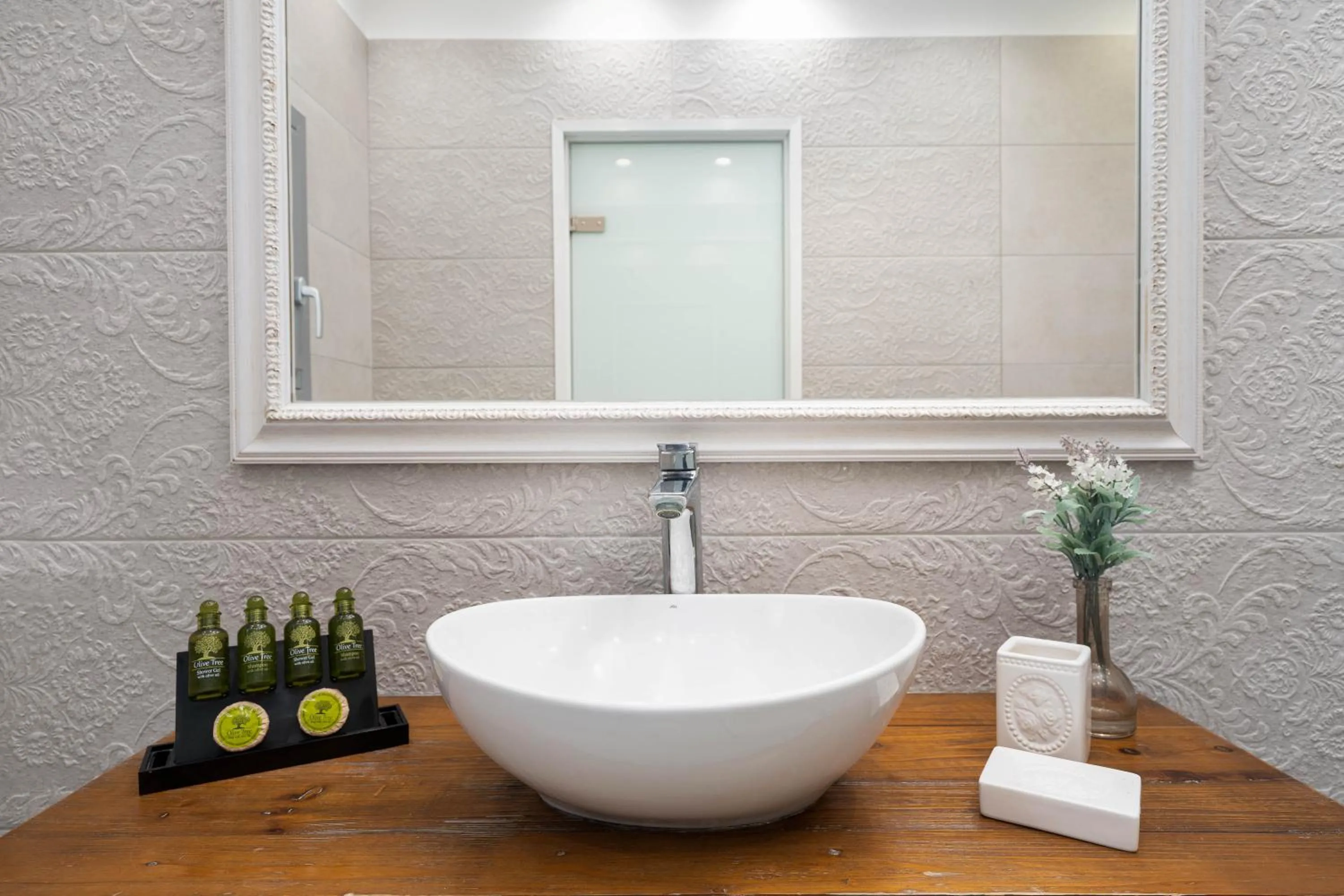 Thousand Stars Suites&Rooms