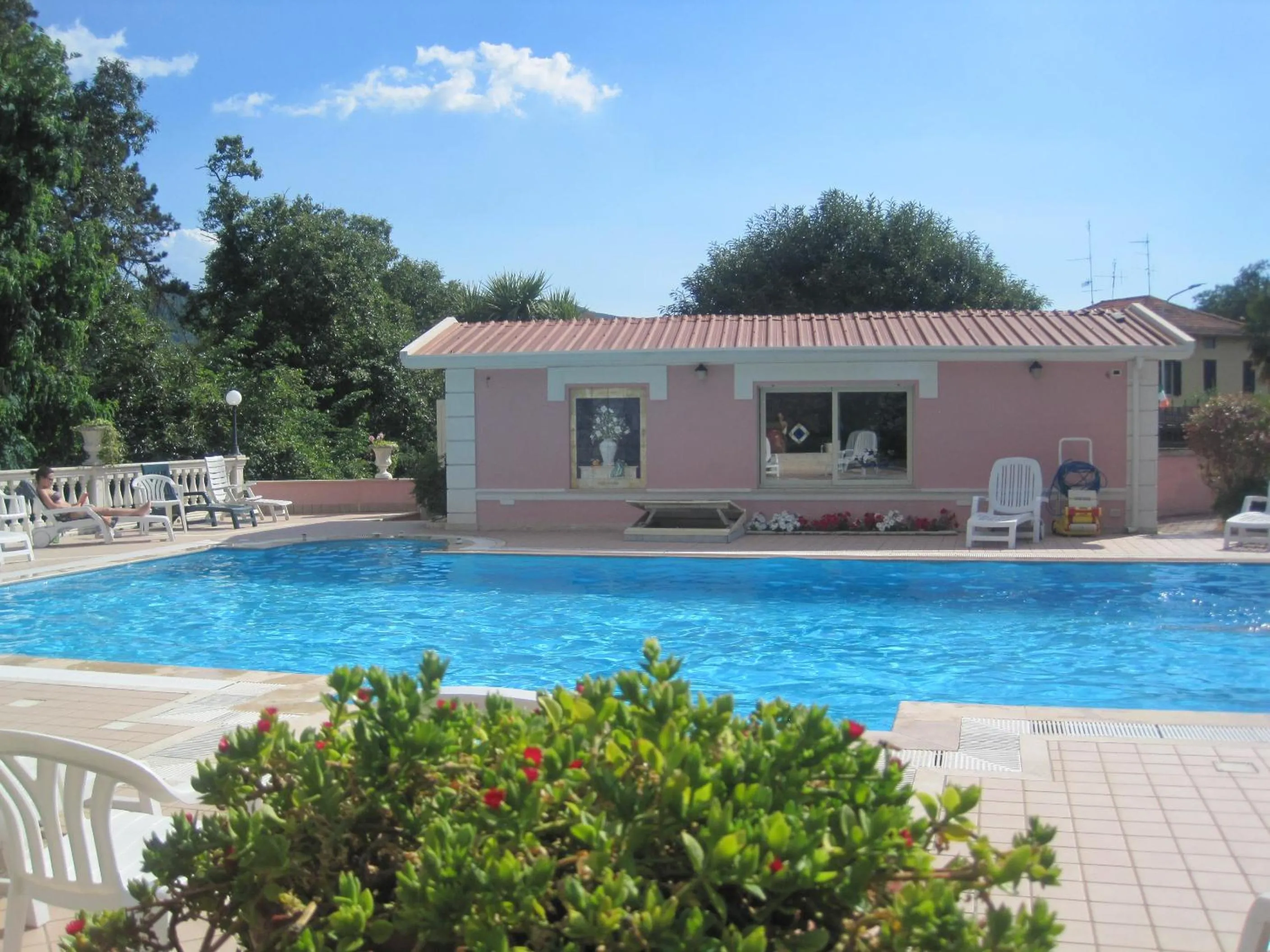 Swimming pool in Hotel Gioia Garden