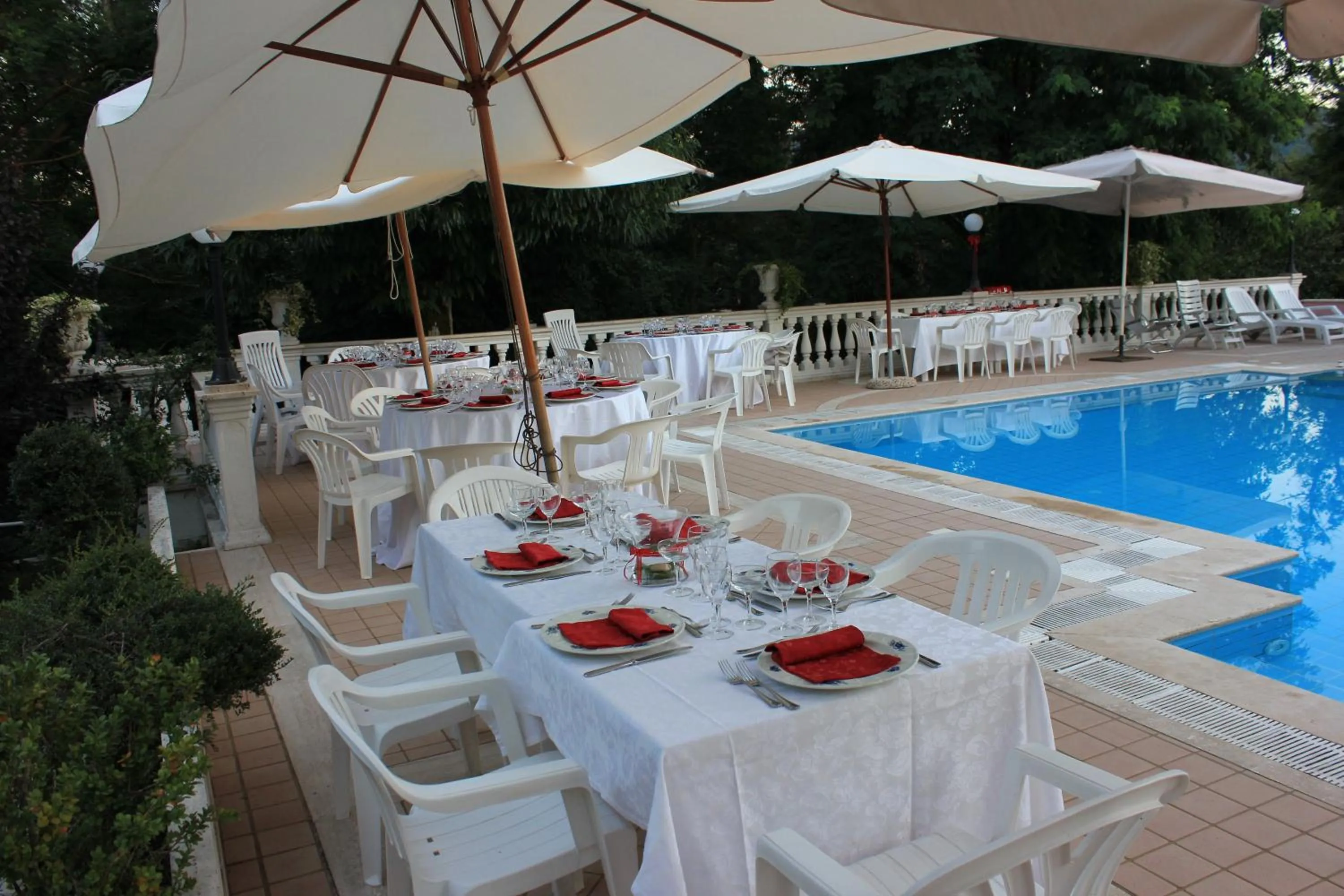 Swimming pool in Hotel Gioia Garden