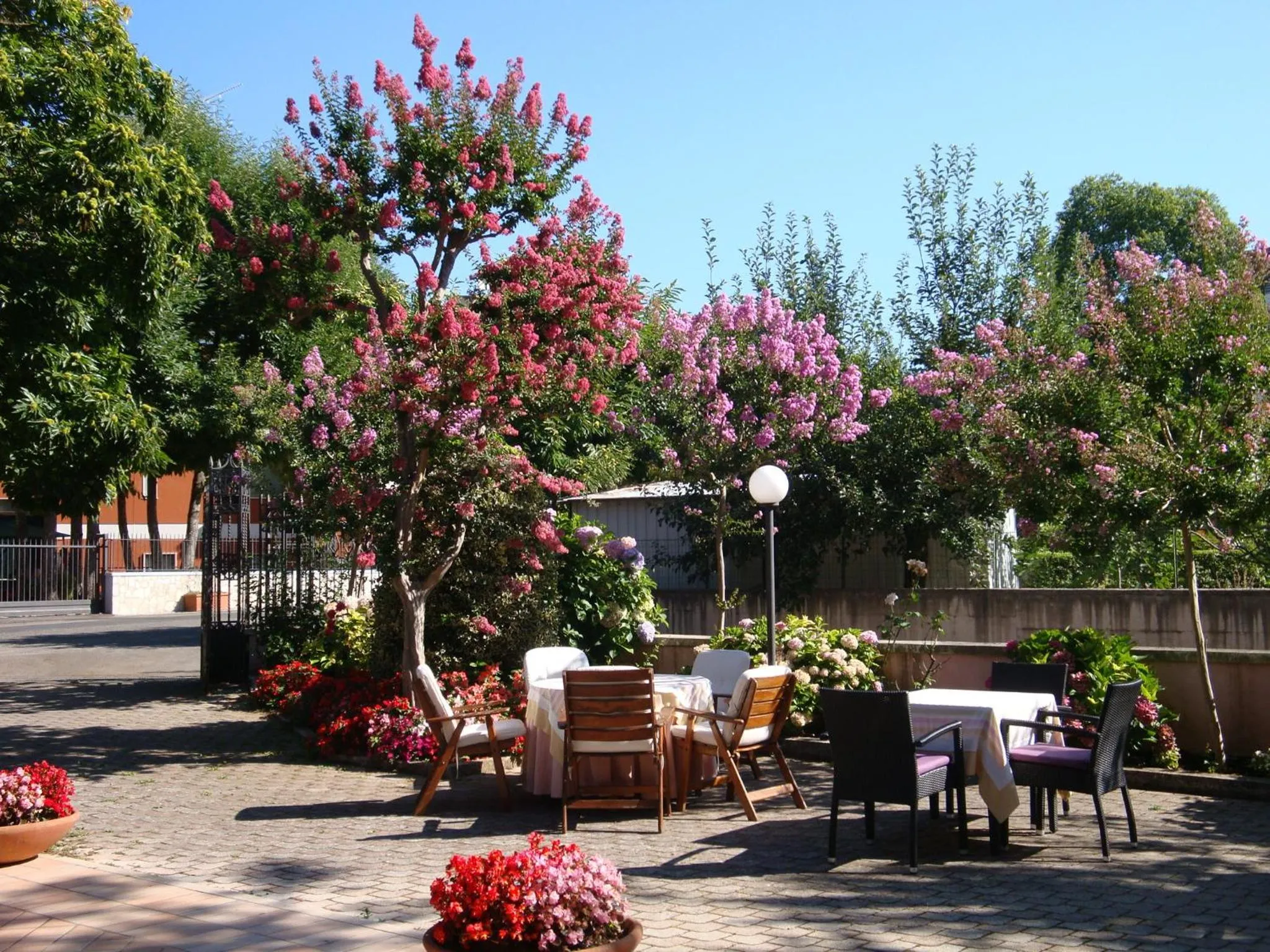 Facade/entrance in Hotel Gioia Garden