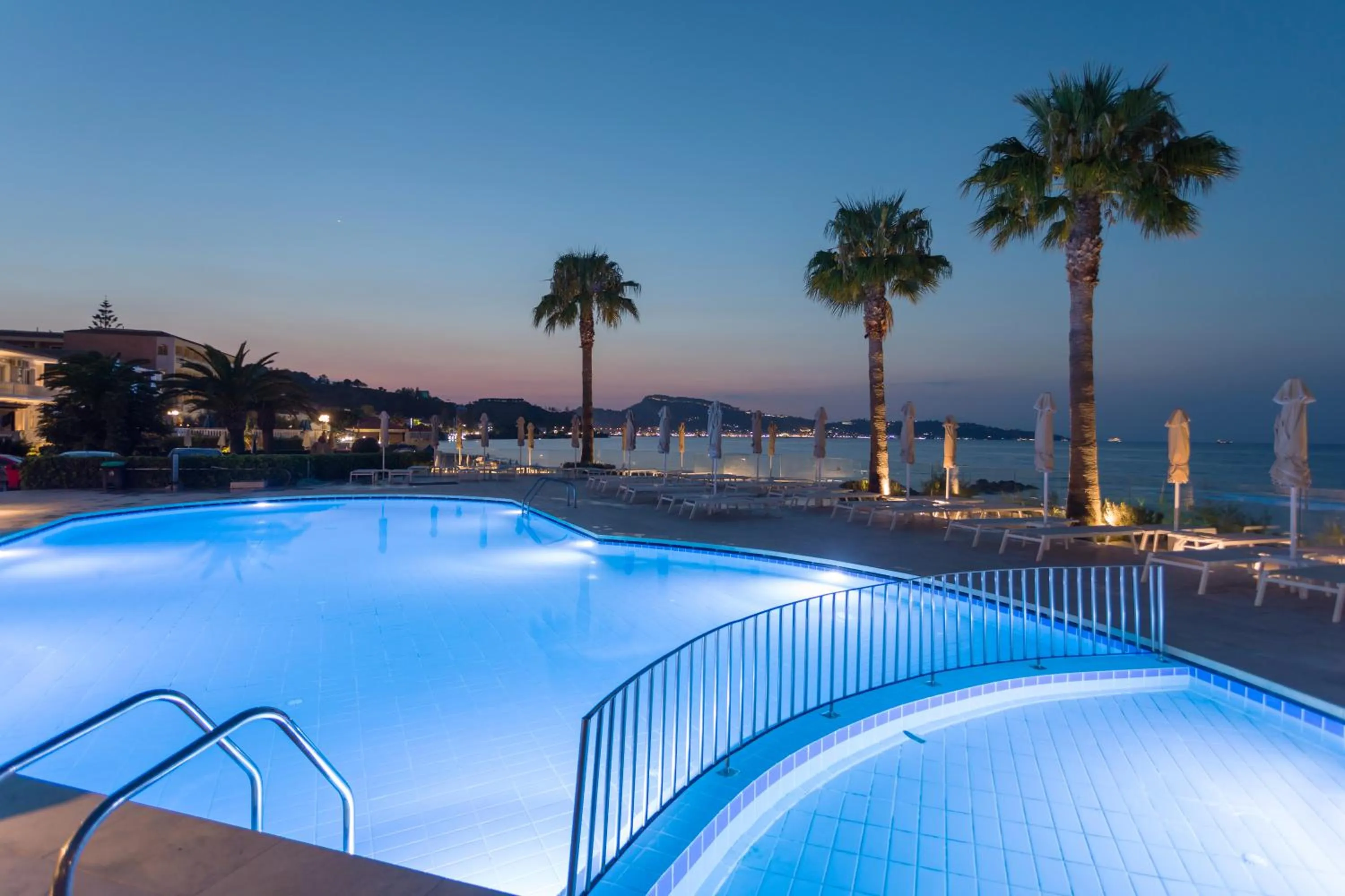 Swimming pool in Xenos Kamara Beach