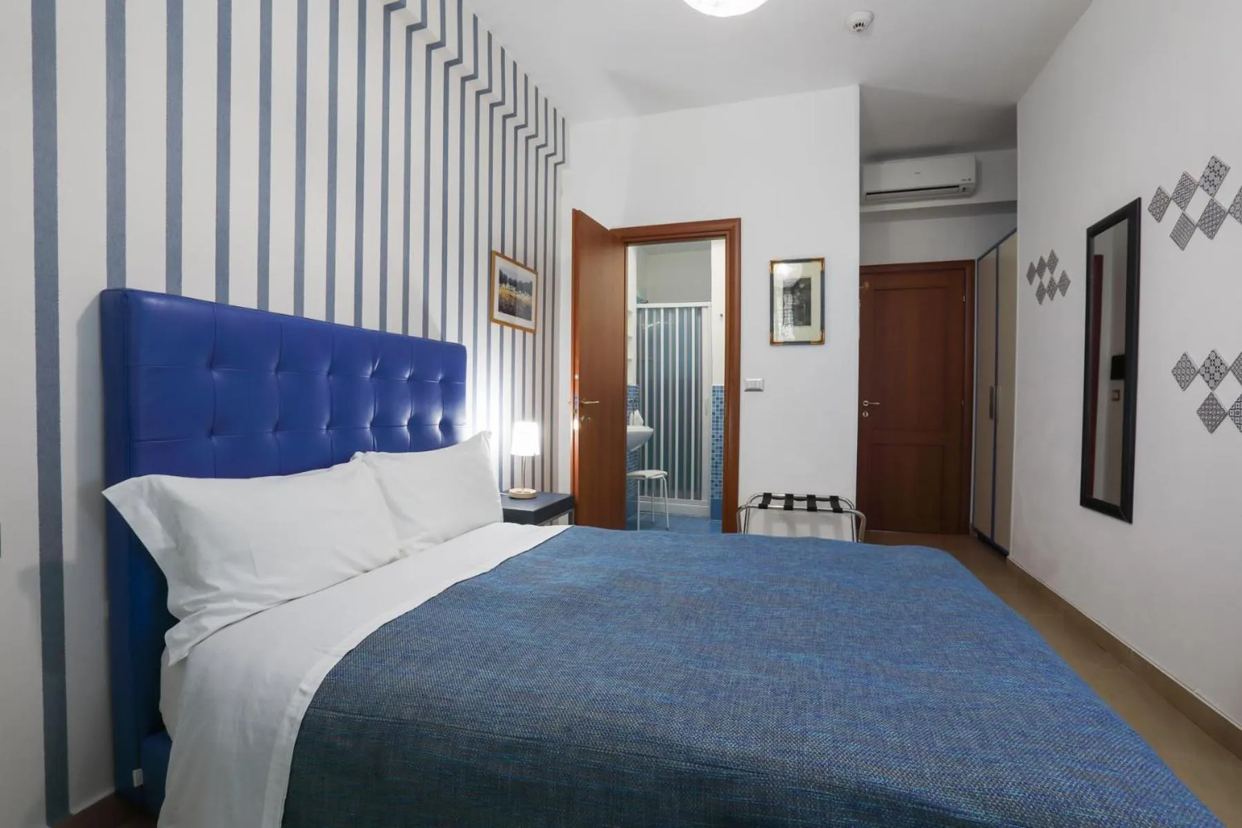 Photo of the whole room, Bed in B&B Night&Day