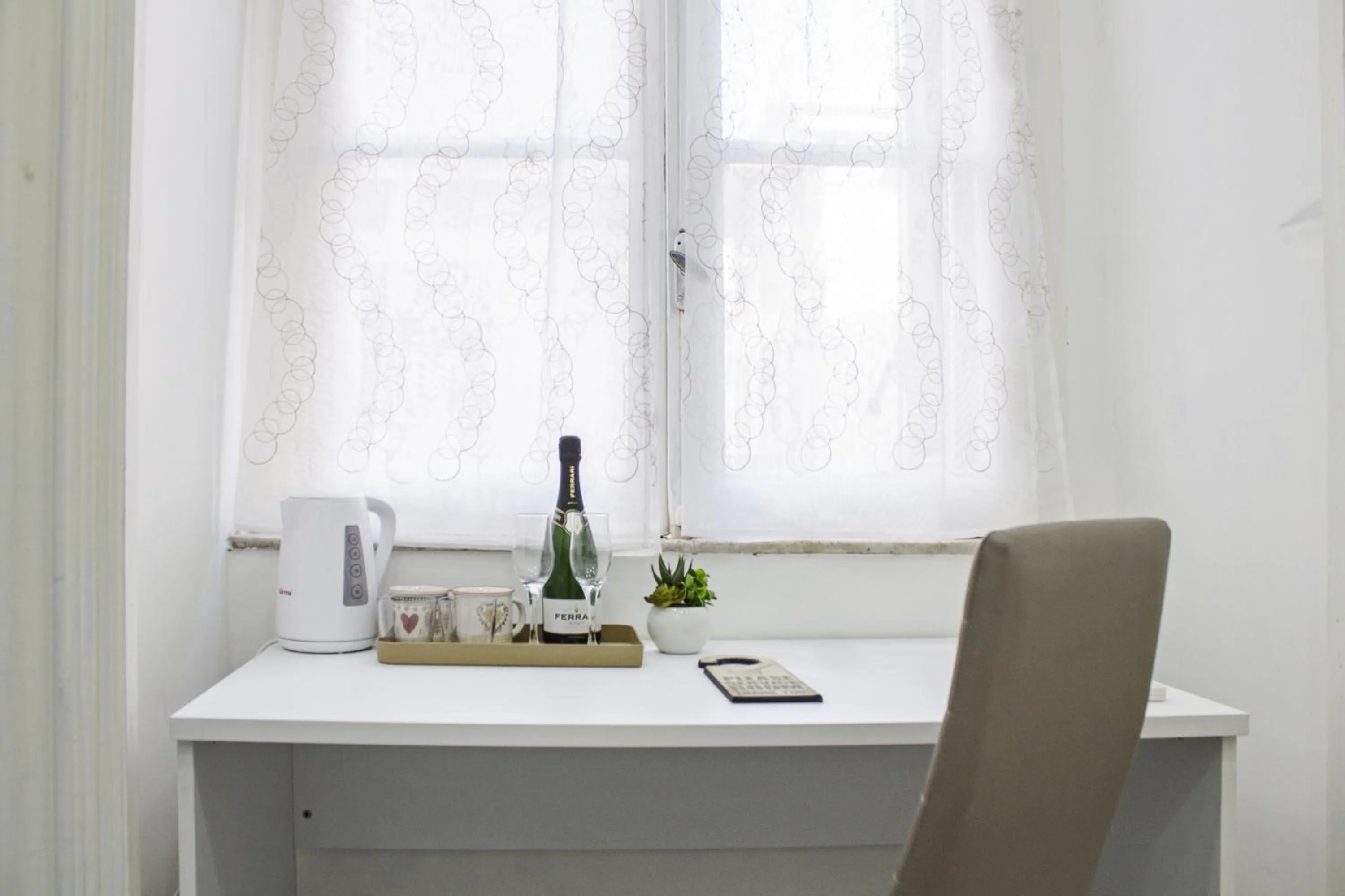 Coffee/tea facilities in Amare Napoli