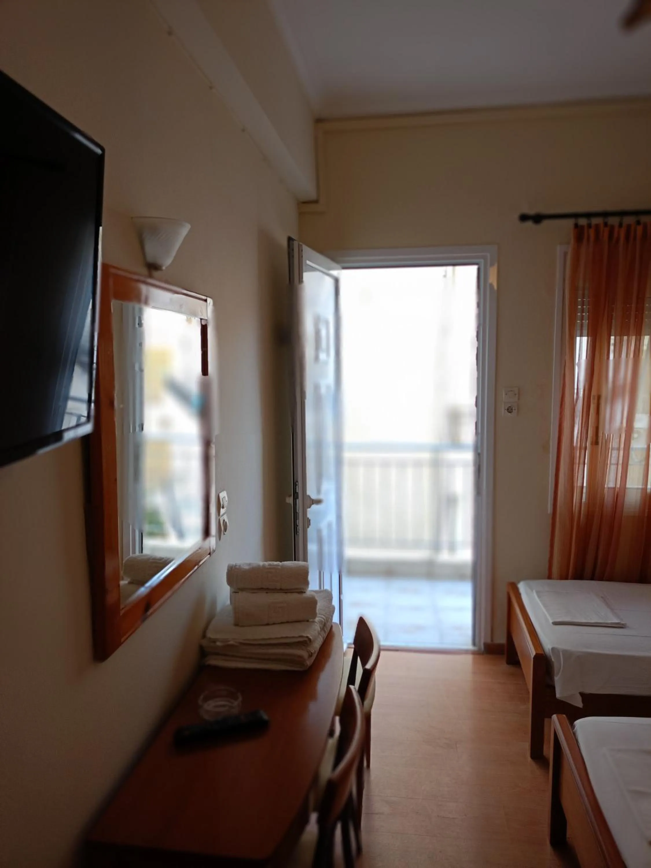 TV and multimedia, Bed in Efstratios Hotel