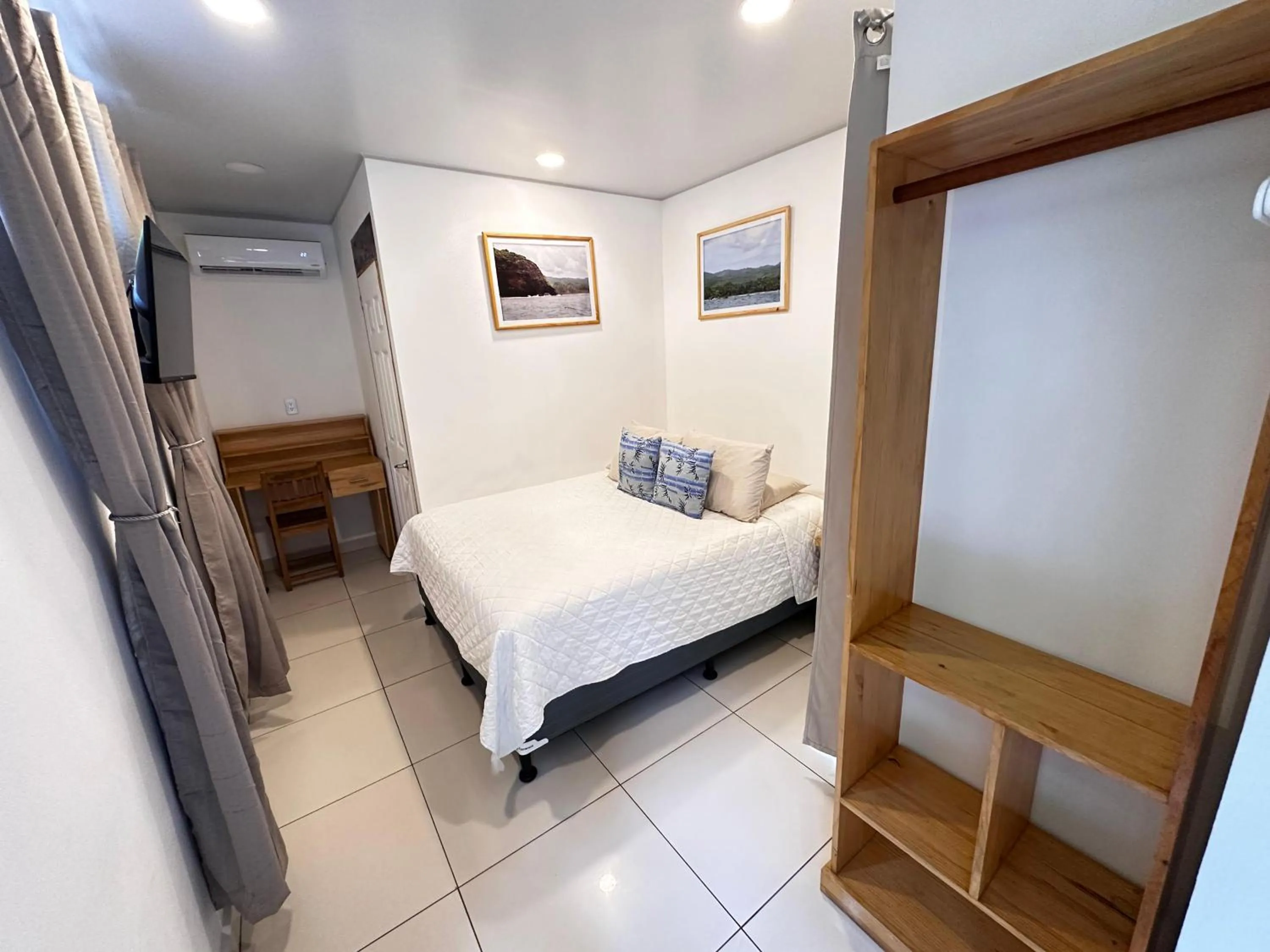 Bedroom, Bed in Hotel Michanti