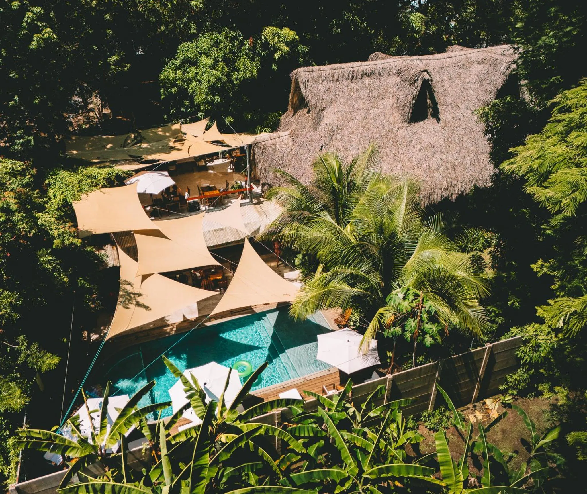 Swimming pool in Hotel Michanti
