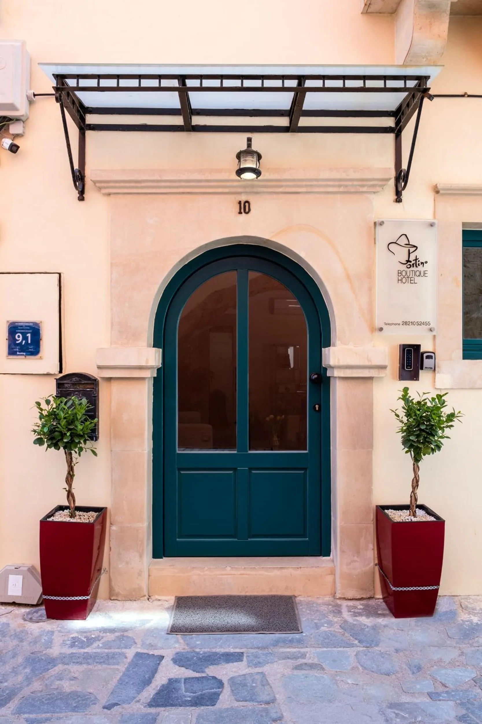 Facade/entrance in Boutique Hotel Fortino