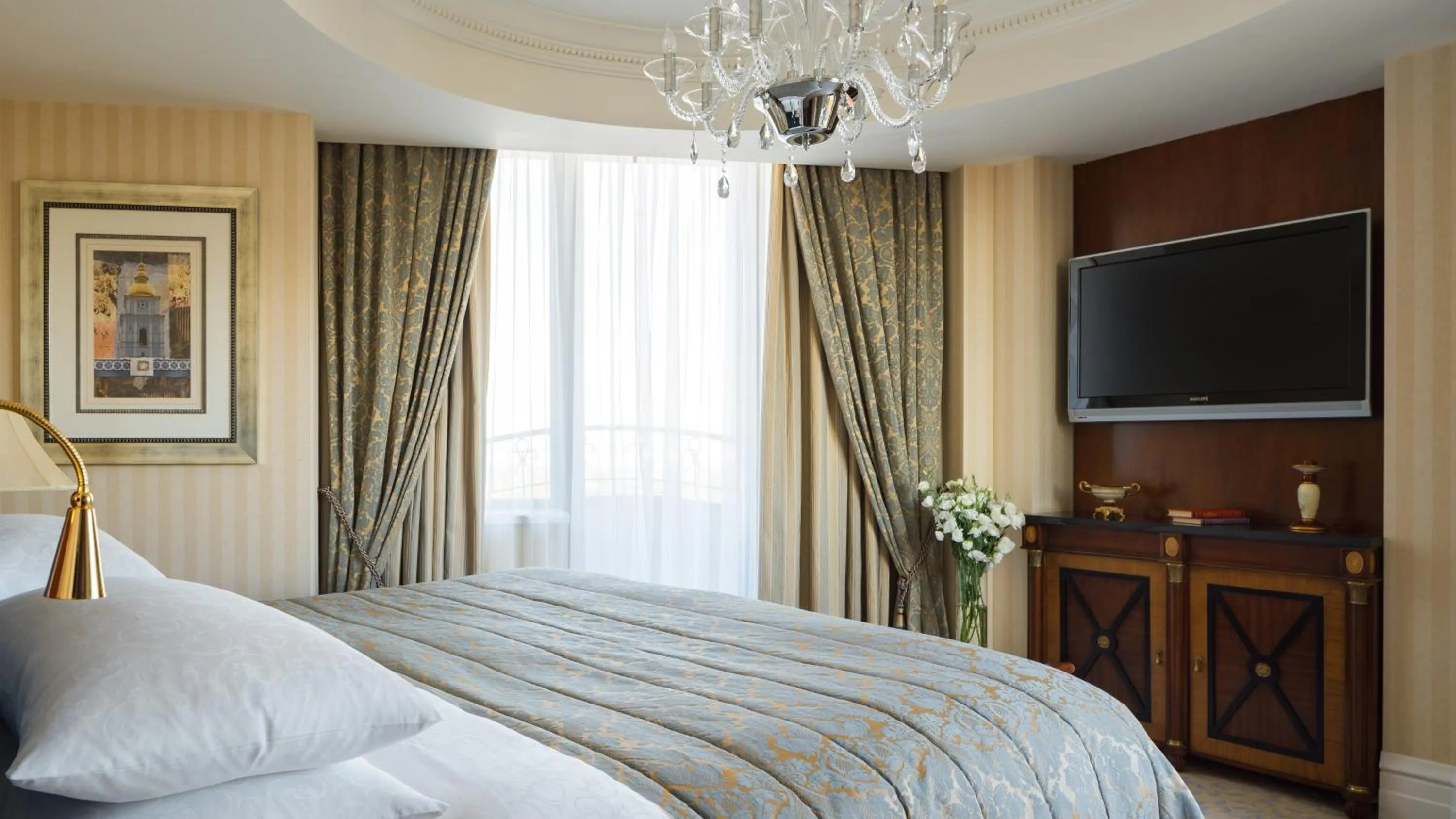 Bedroom, Bed in InterContinental - Kyiv by IHG