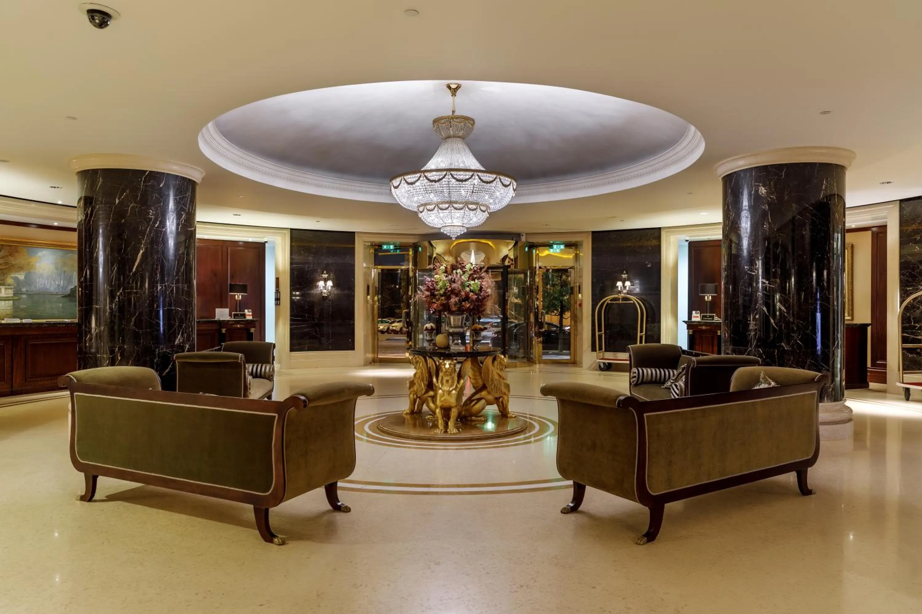 Lobby or reception in InterContinental - Kyiv by IHG