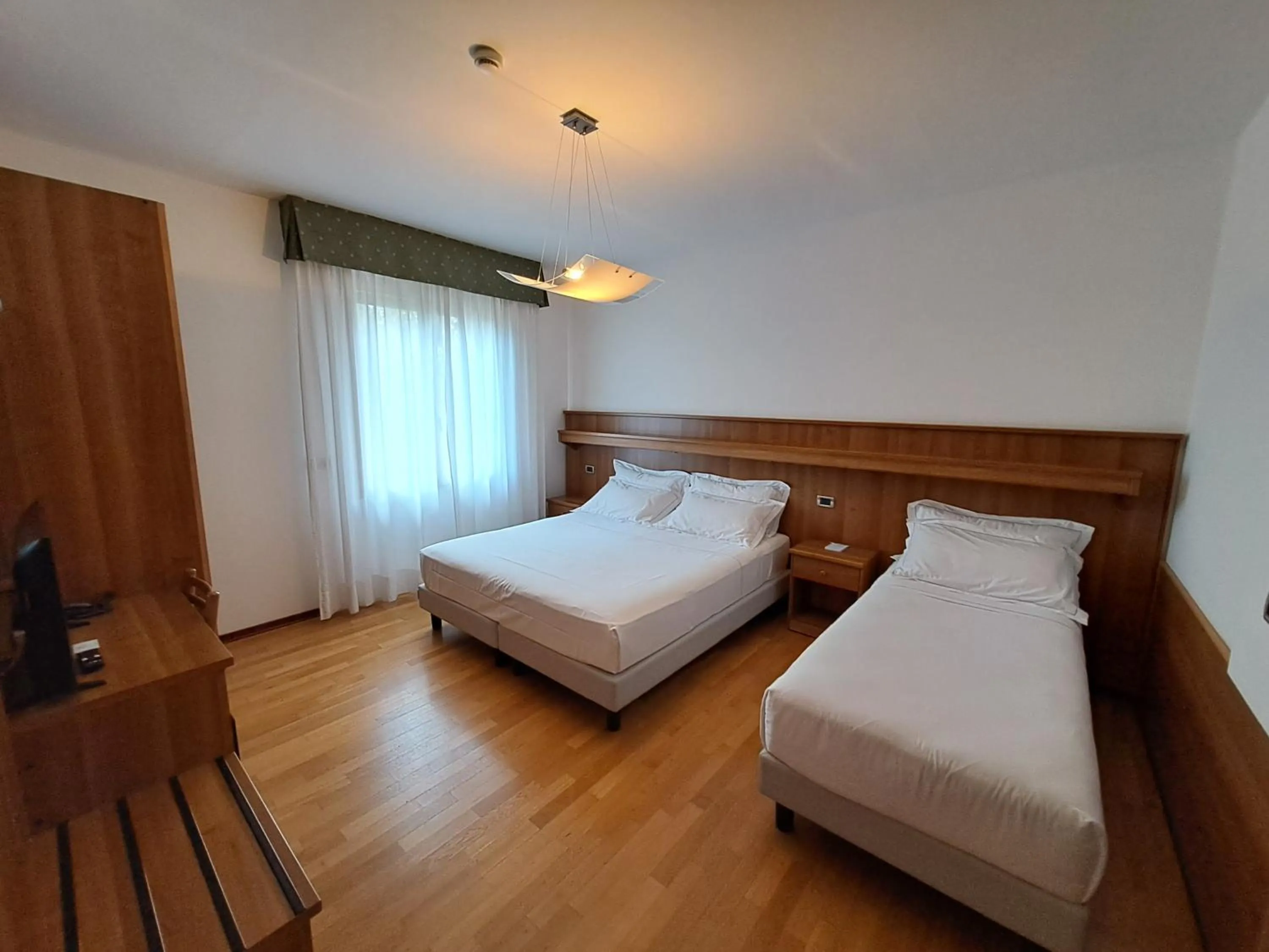 Bed in Hotel Alla Dolina
