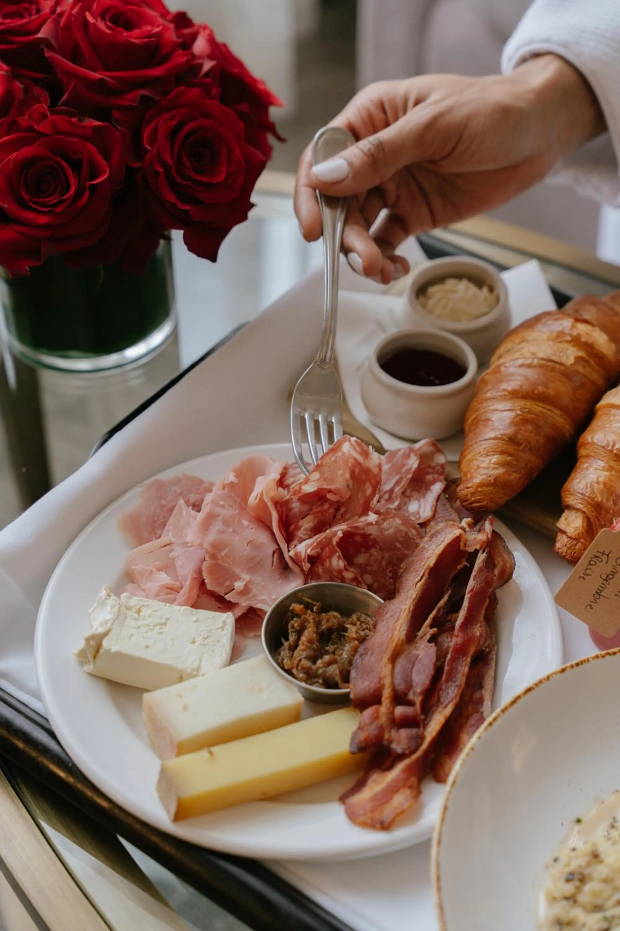 room service in Hôtel Birks Montréal