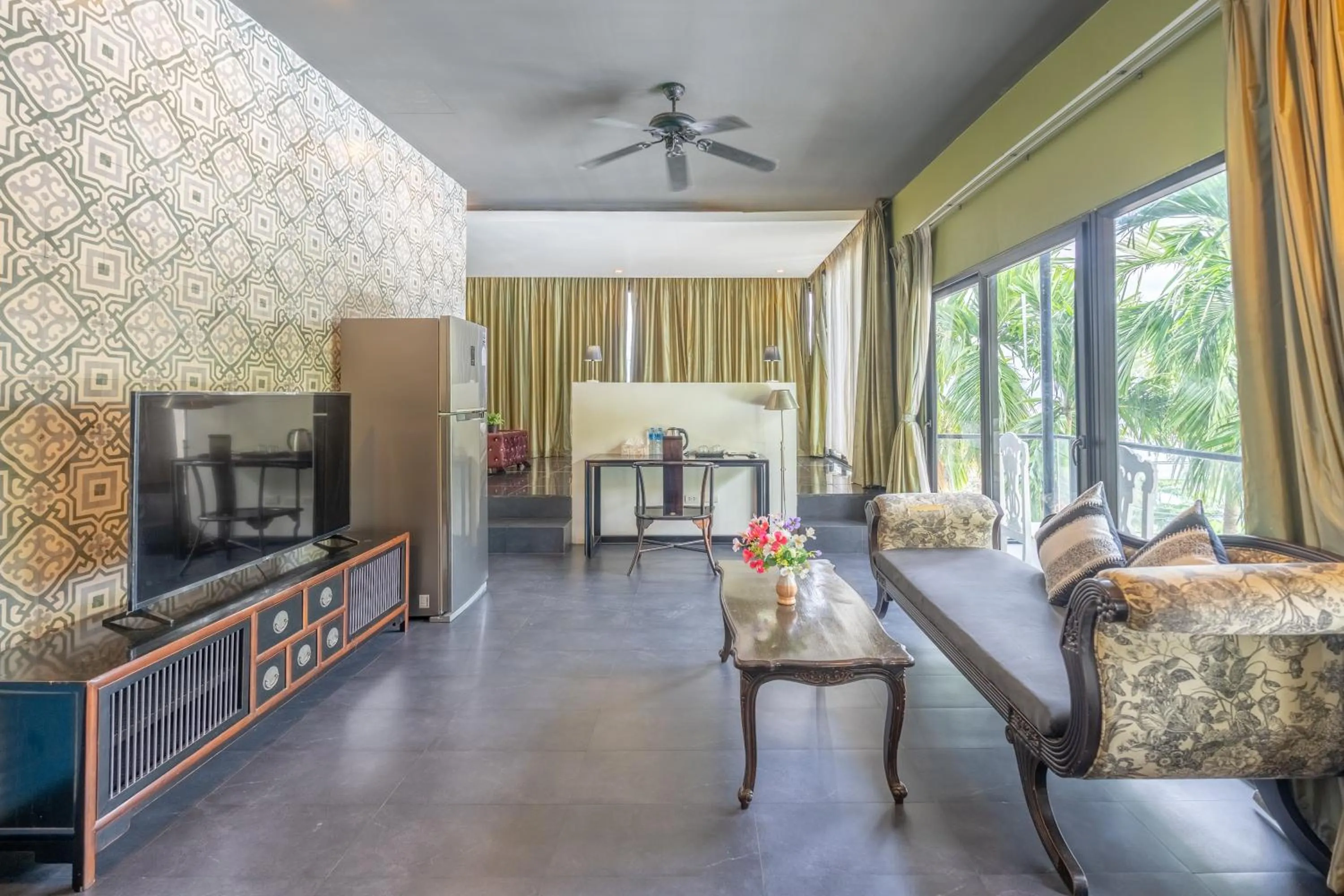 TV and multimedia in See Sea Villa Phuket SHA