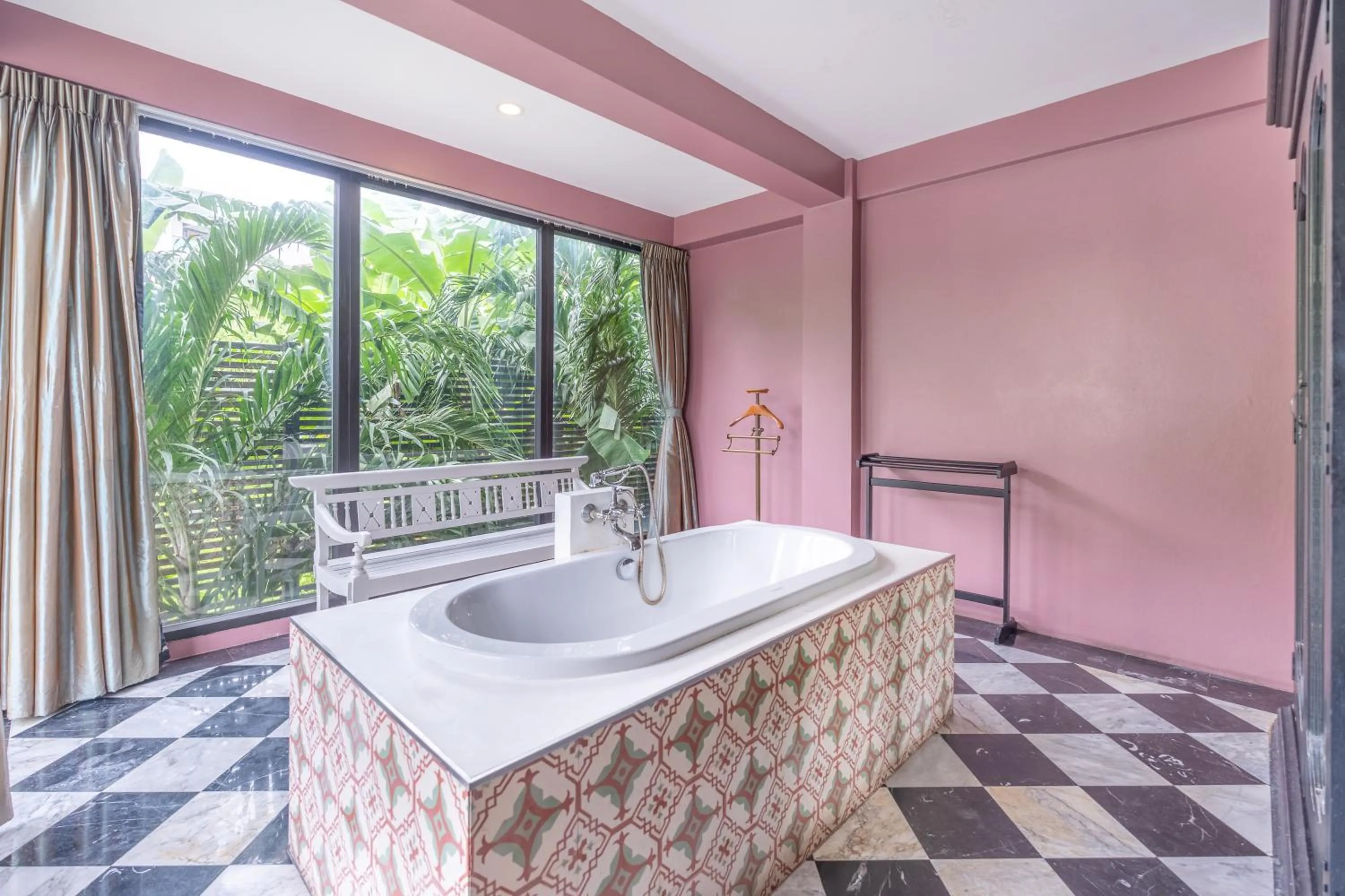 Hot Tub in See Sea Villa Phuket SHA