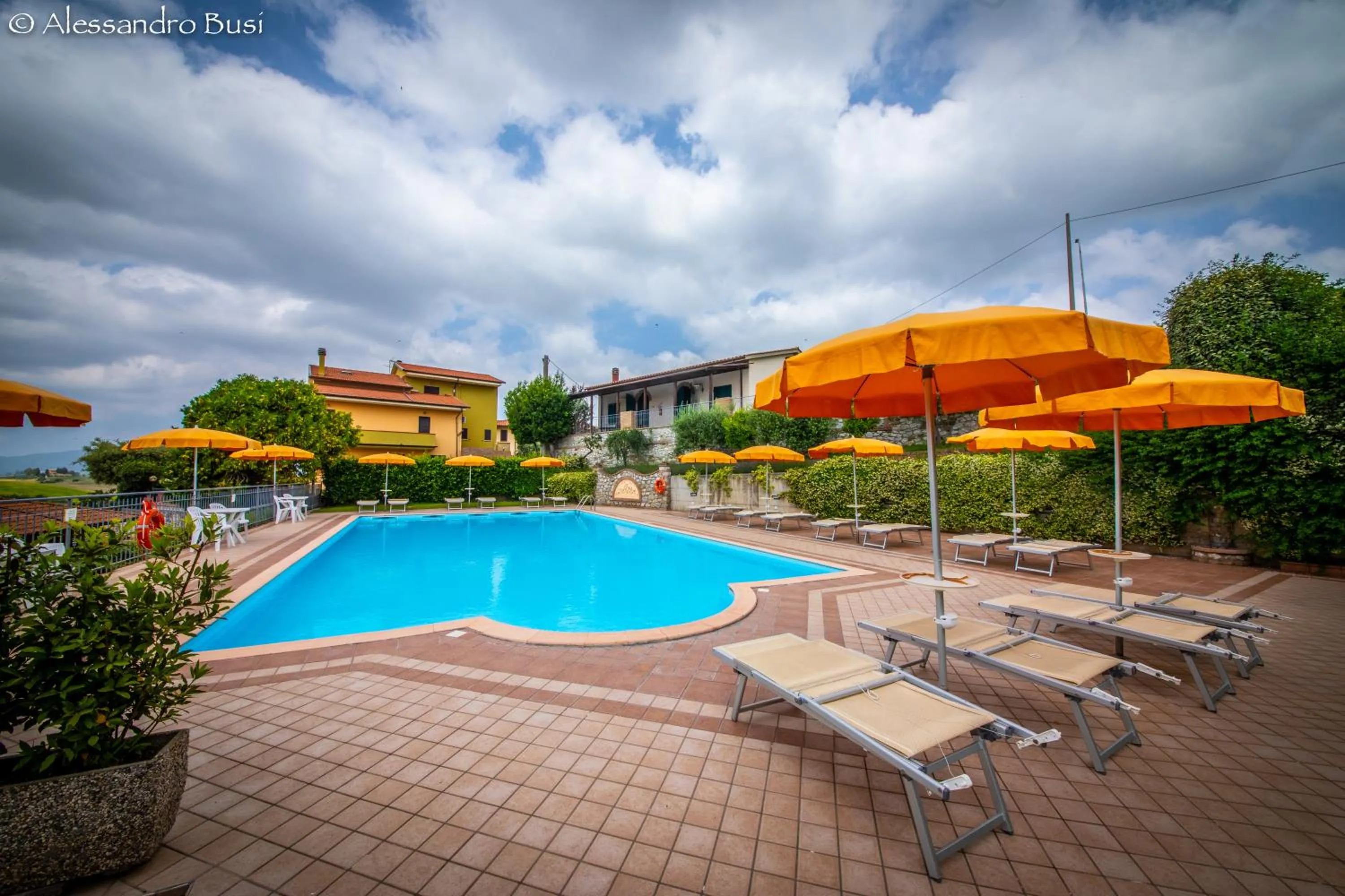 Swimming pool in Locanda La Gozzetta