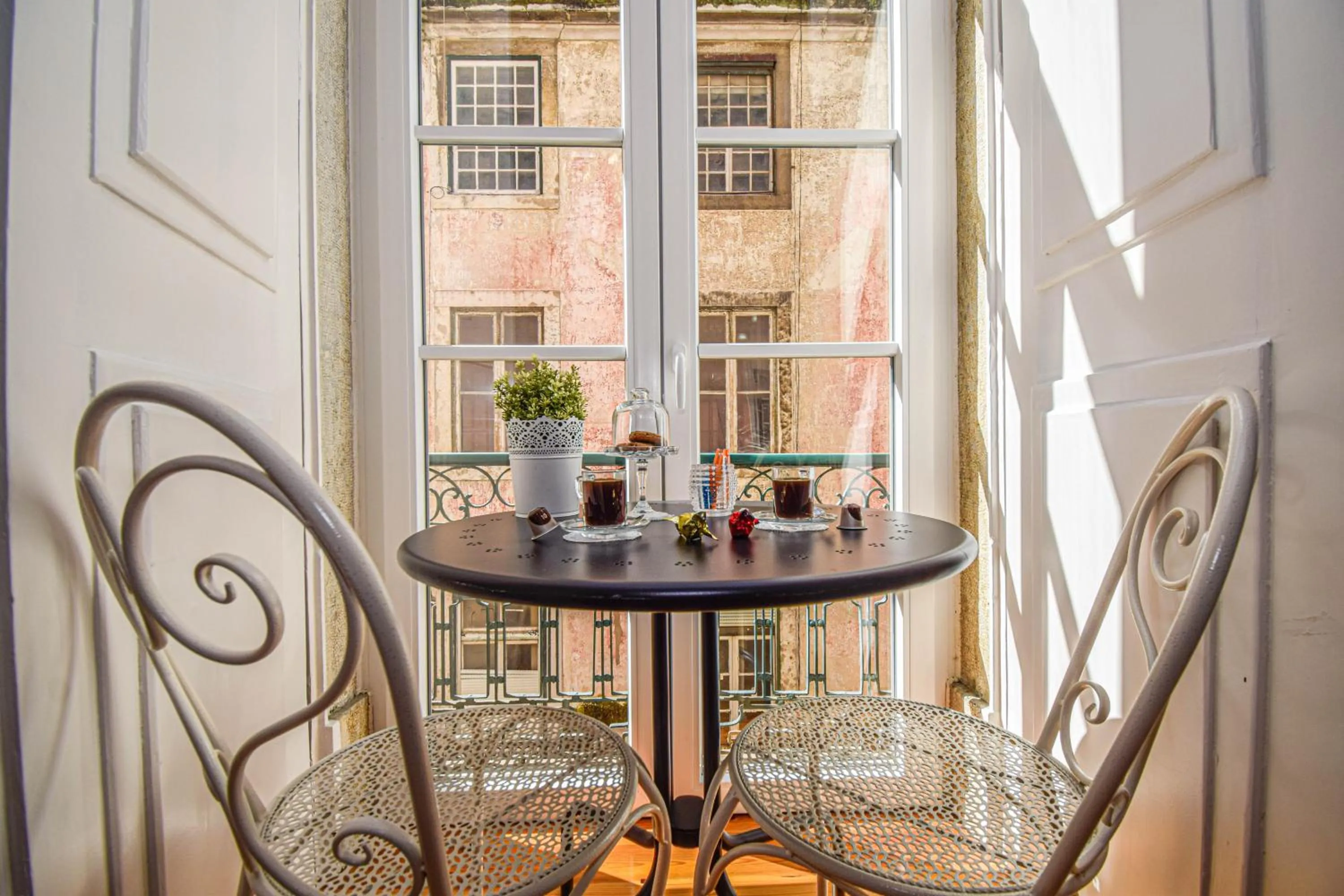 B in B Lisbon Downtown Suites