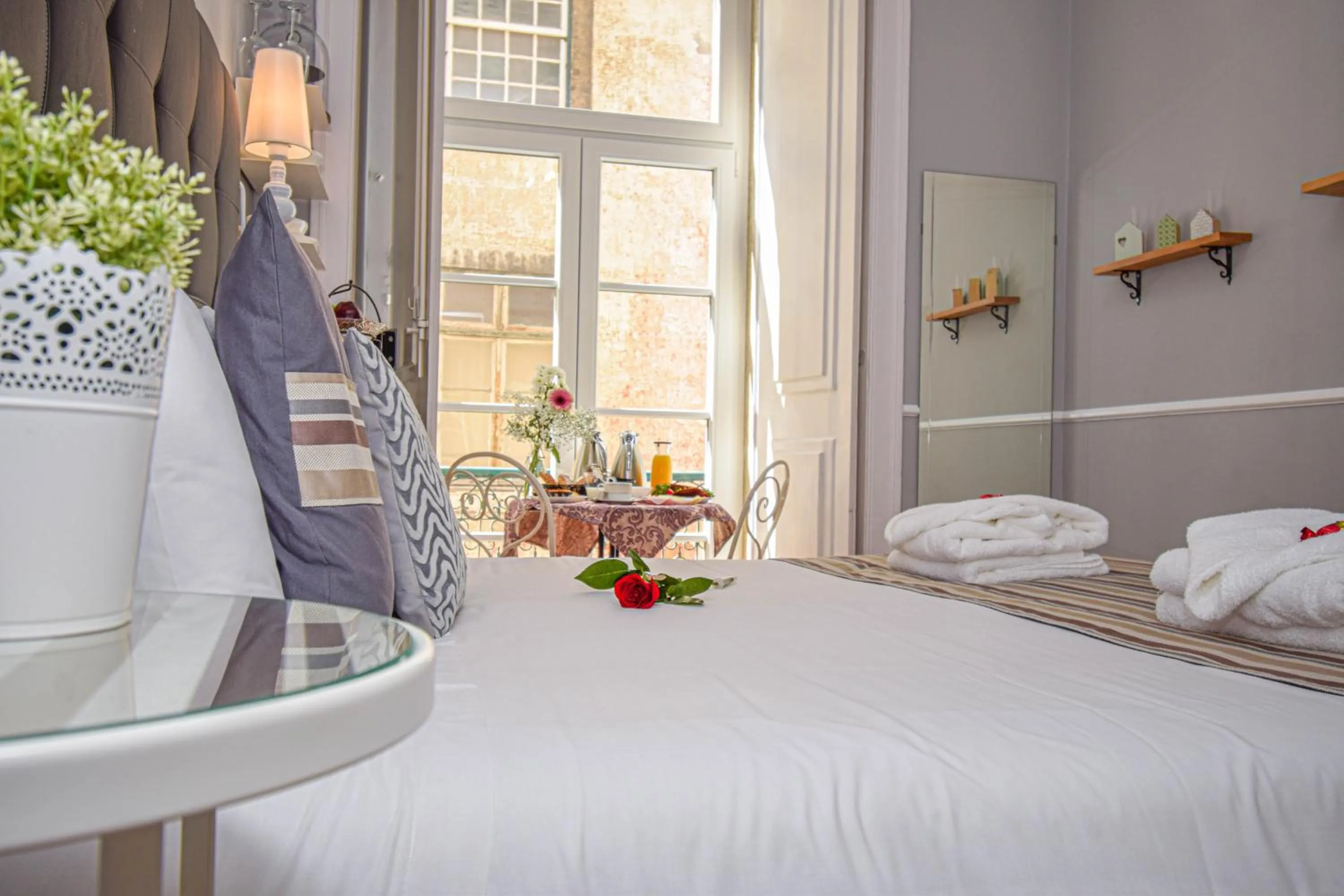 Bed in B in B Lisbon Downtown Suites