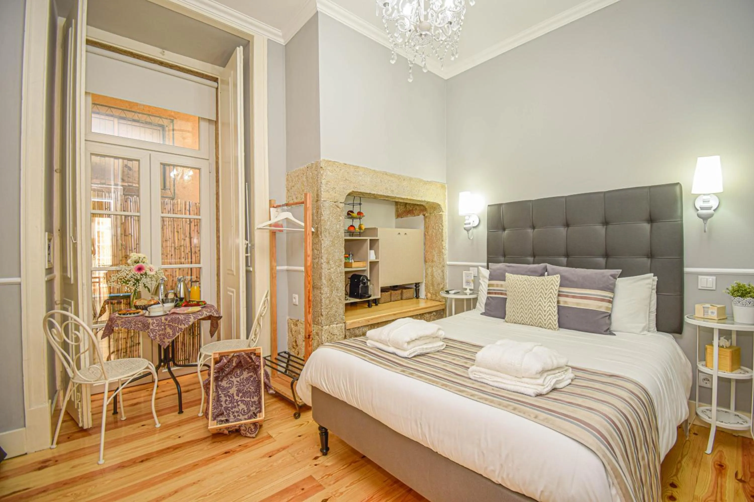 Bed in B in B Lisbon Downtown Suites