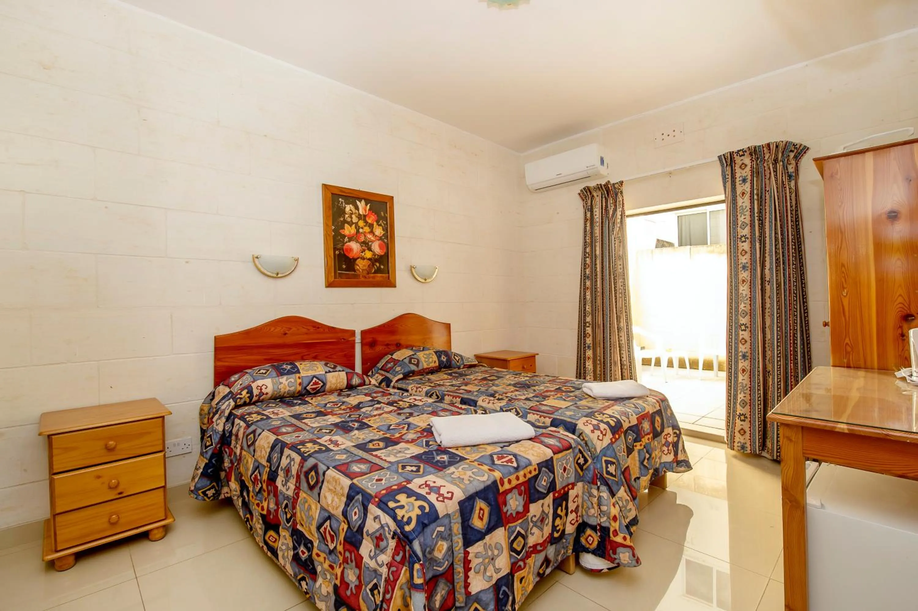 Bed in Lantern Guest House