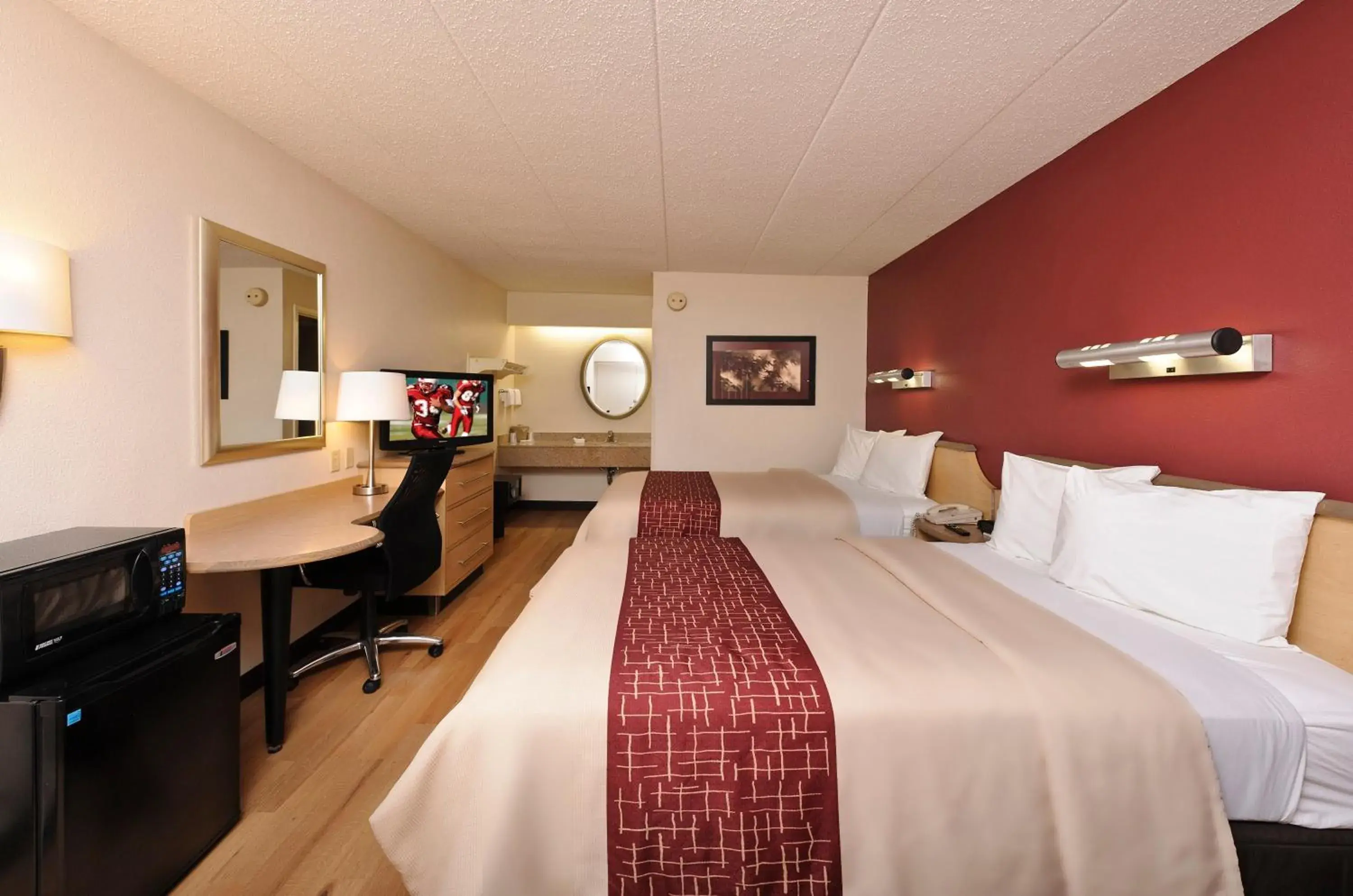 Deluxe Room with Two Double Beds Smoke Free in Red Roof Inn Harrisburg - Hershey Deluxe Room with Two Double Beds Smoke Free in Red Roof Inn Harrisburg - Hershey