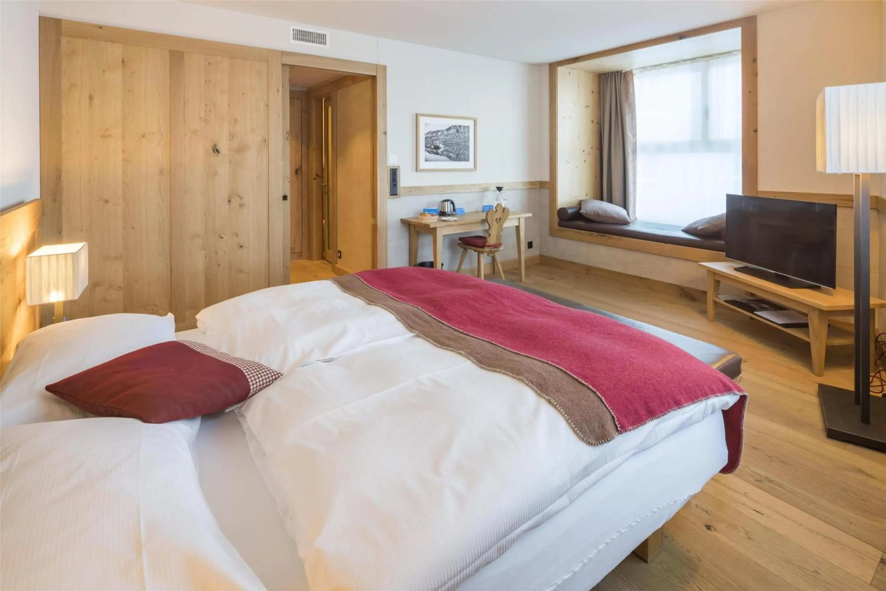 Photo of the whole room, Bed in Frutt Mountain Resort