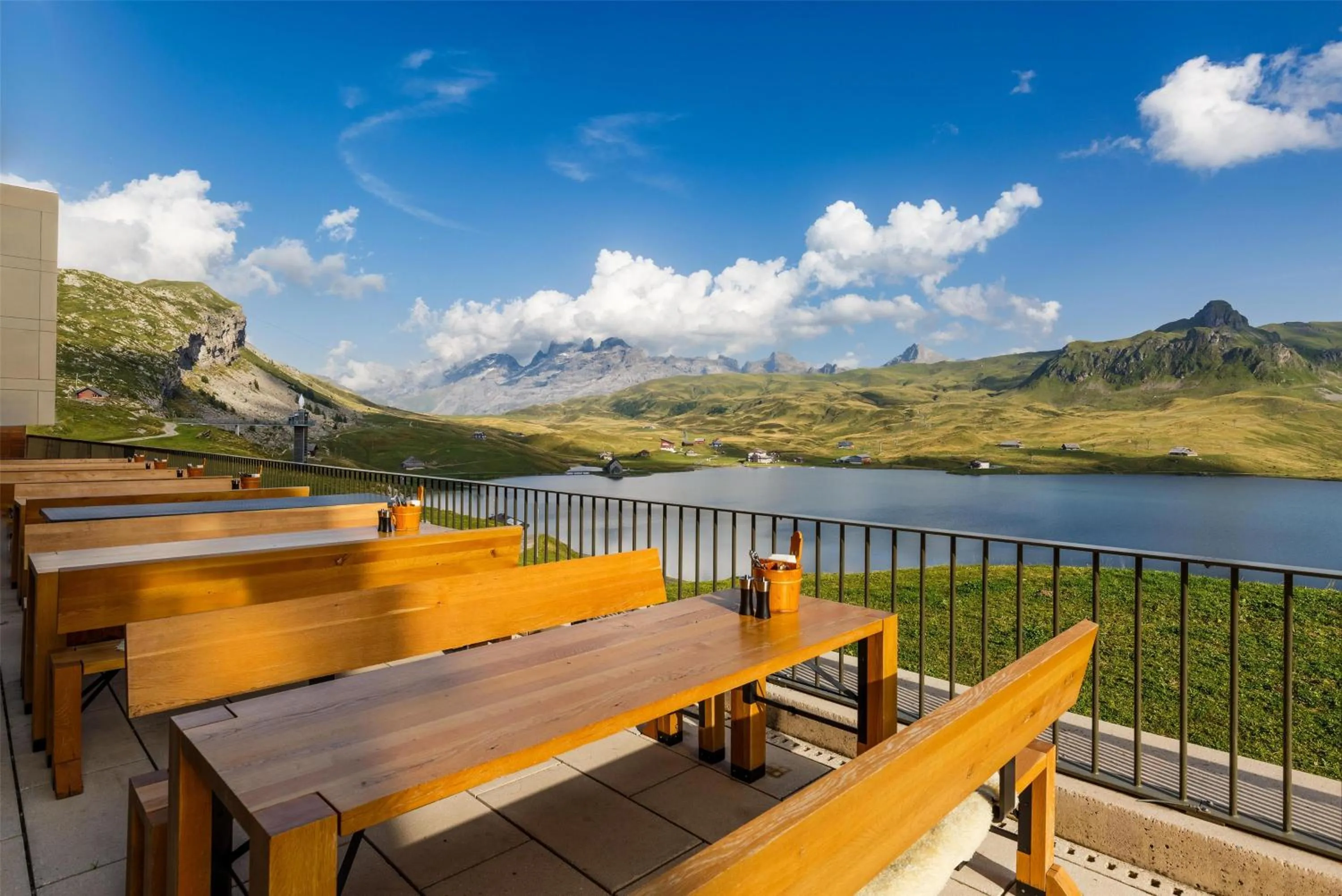 Restaurant/places to eat in Frutt Mountain Resort