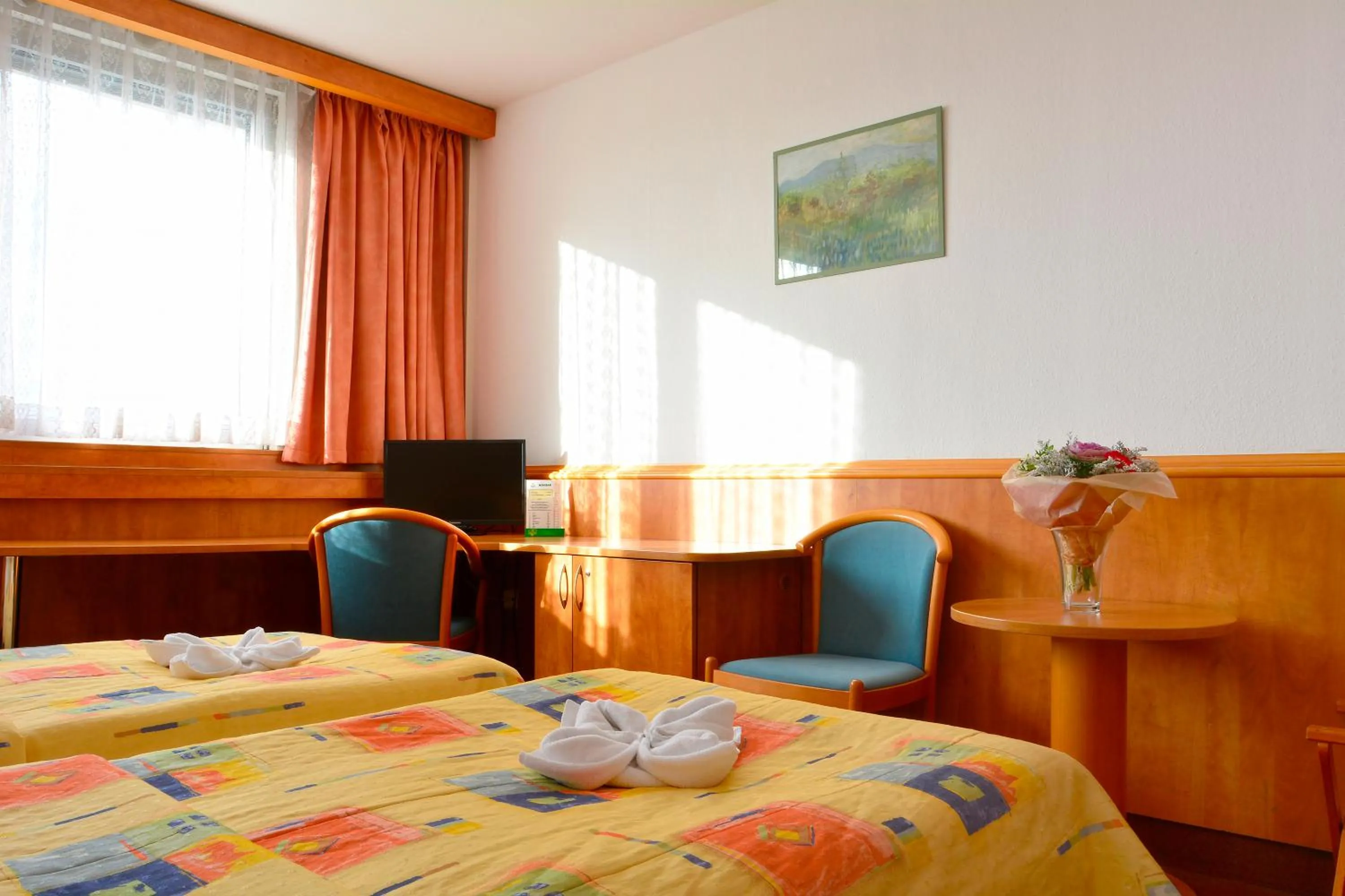 Seating area, Bed in Hotel Olympik