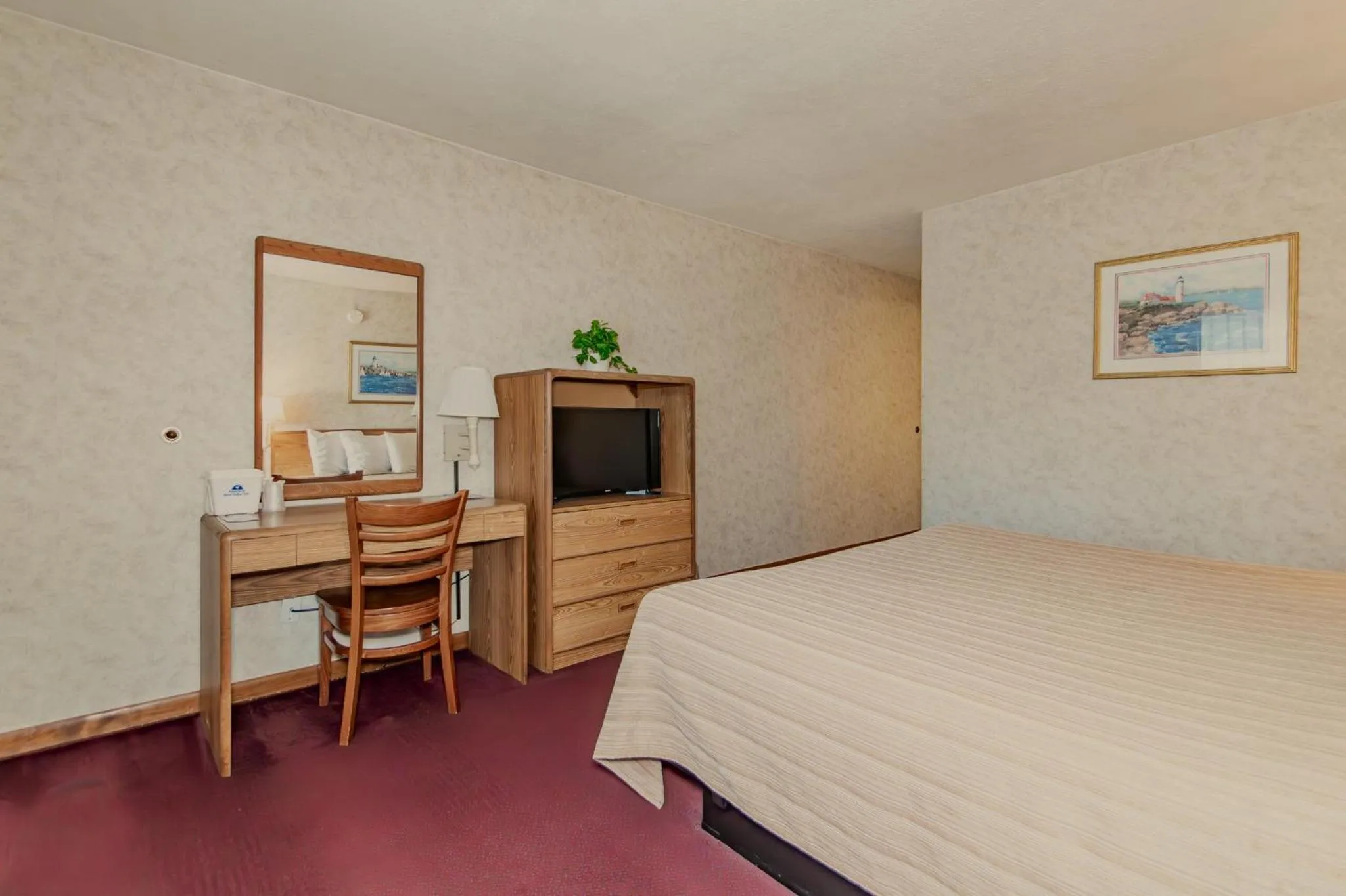 Bed in Americas Best Value Inn Ashtabula/Austinburg