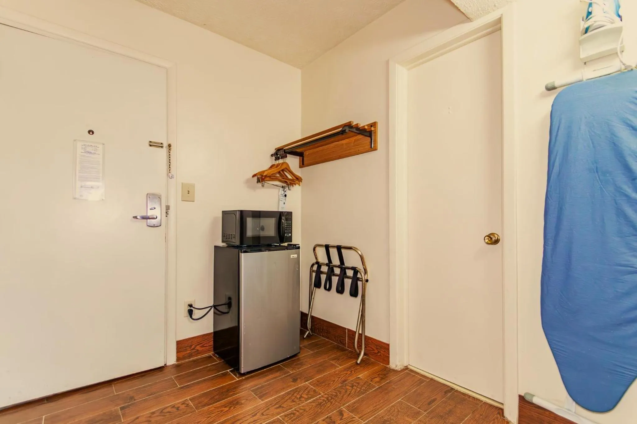 pet friendly in Americas Best Value Inn Ashtabula/Austinburg