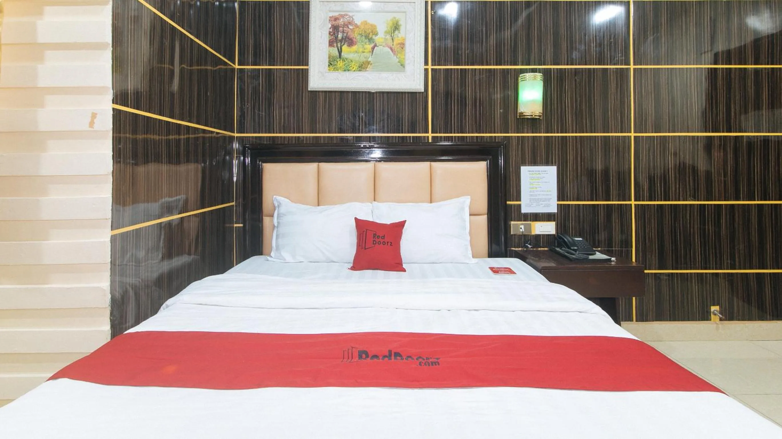 Bed in RedDoorz at Winter Hotel Araneta