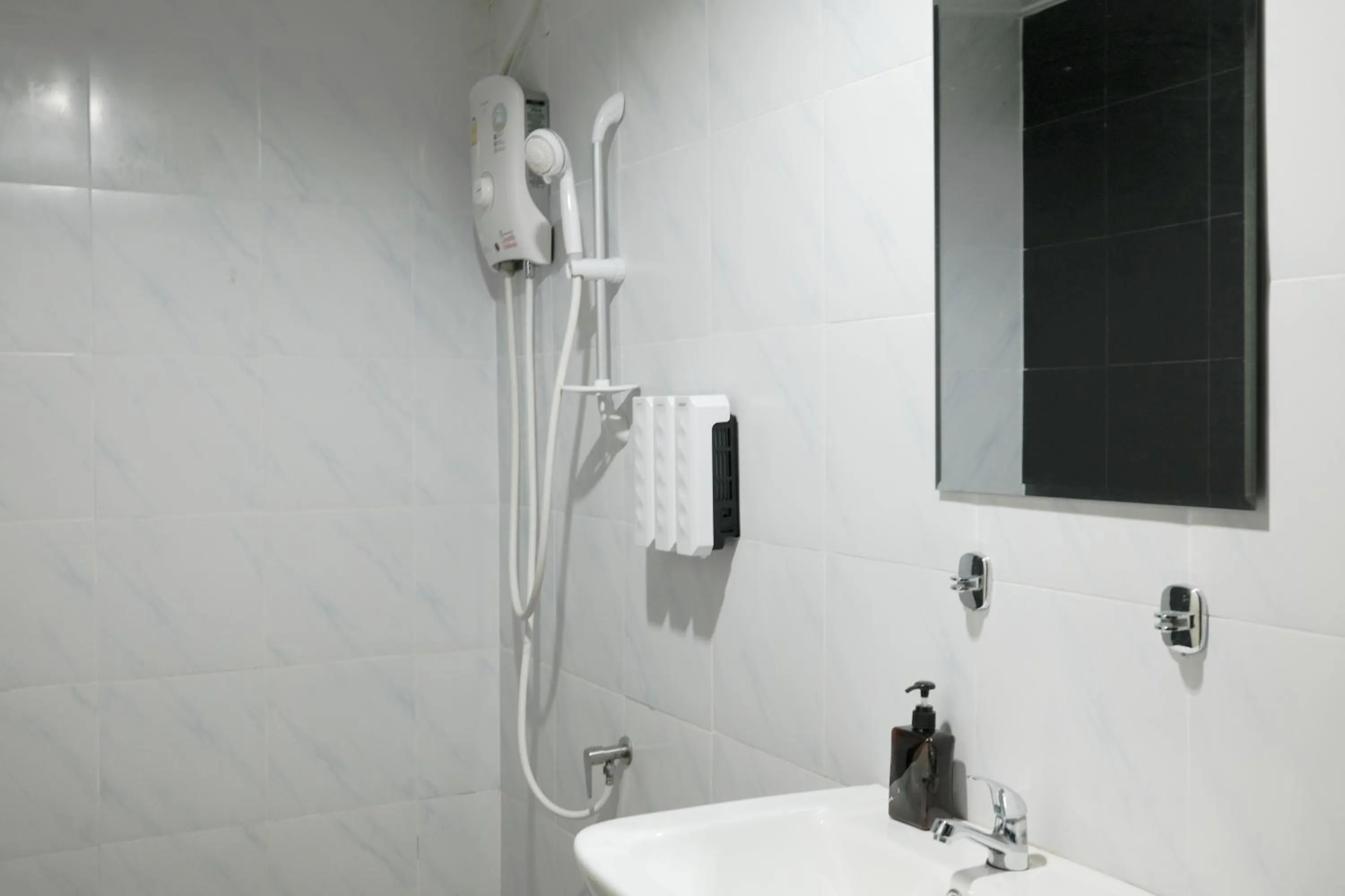 Shower in The Lodge at Koh Kood