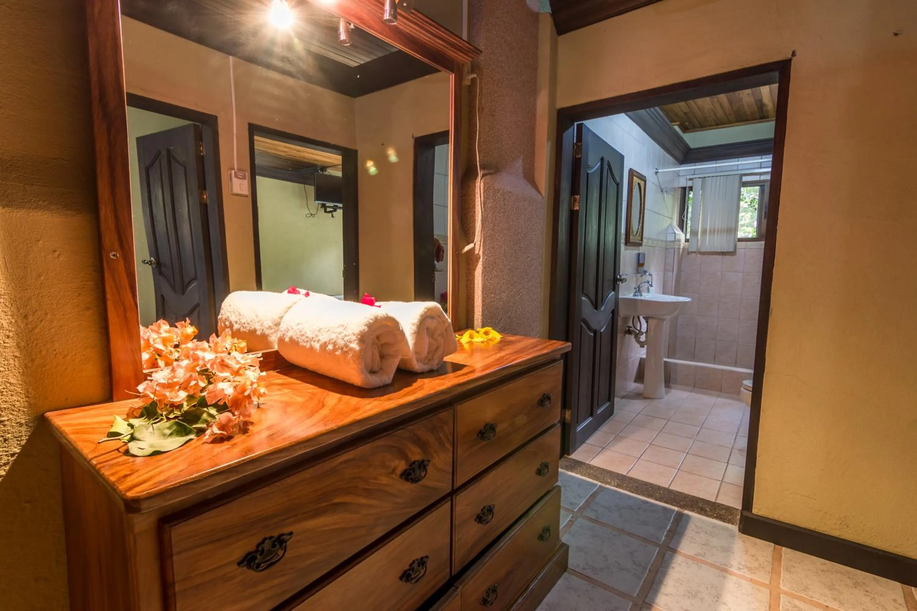 Bathroom in Kayak Lodge