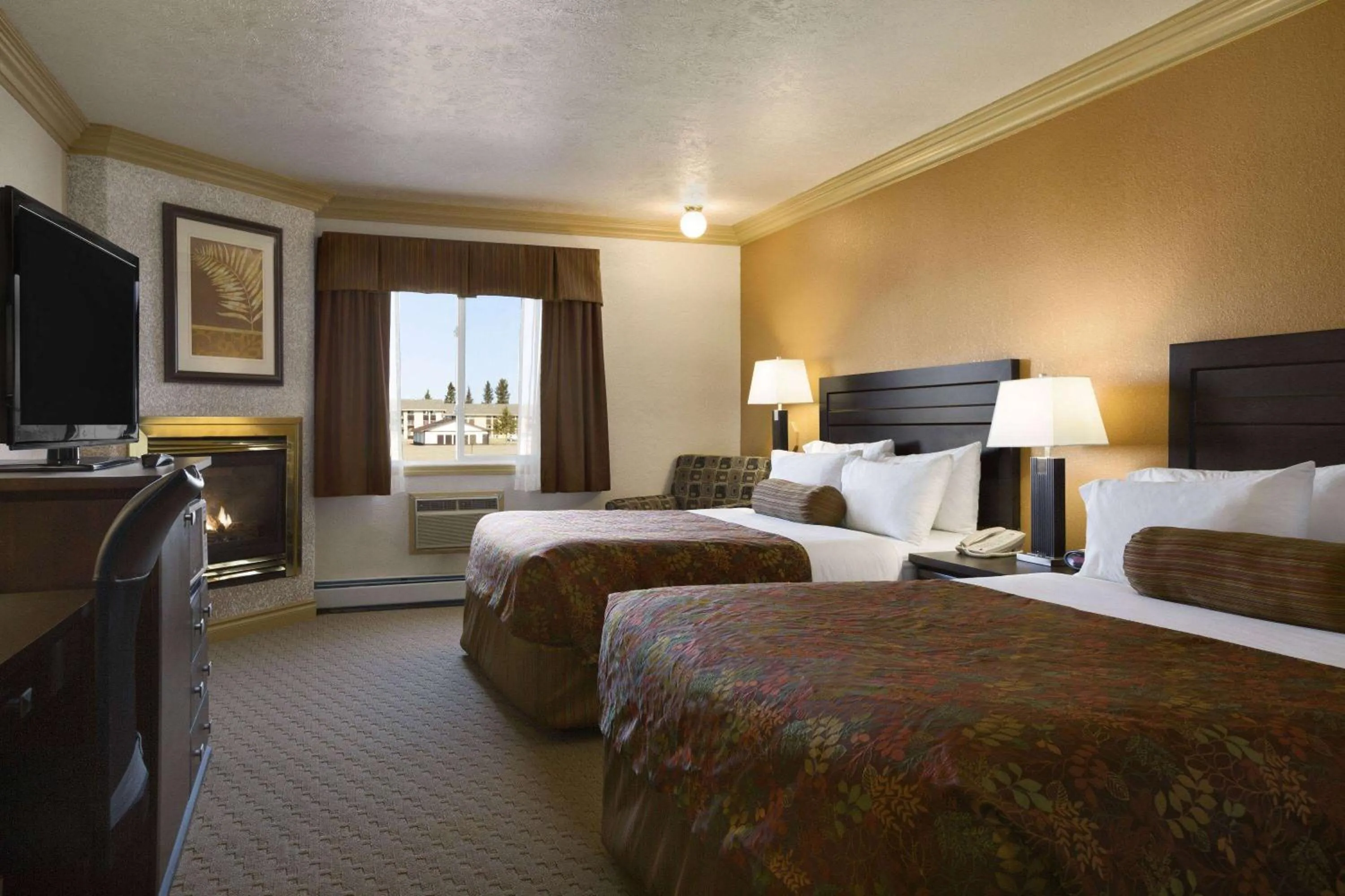 Photo of the whole room, Bed in Days Inn by Wyndham High Level