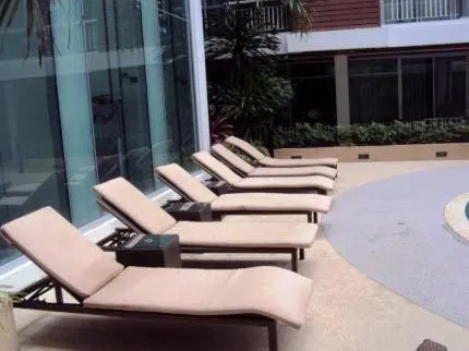 Art Patong Residence