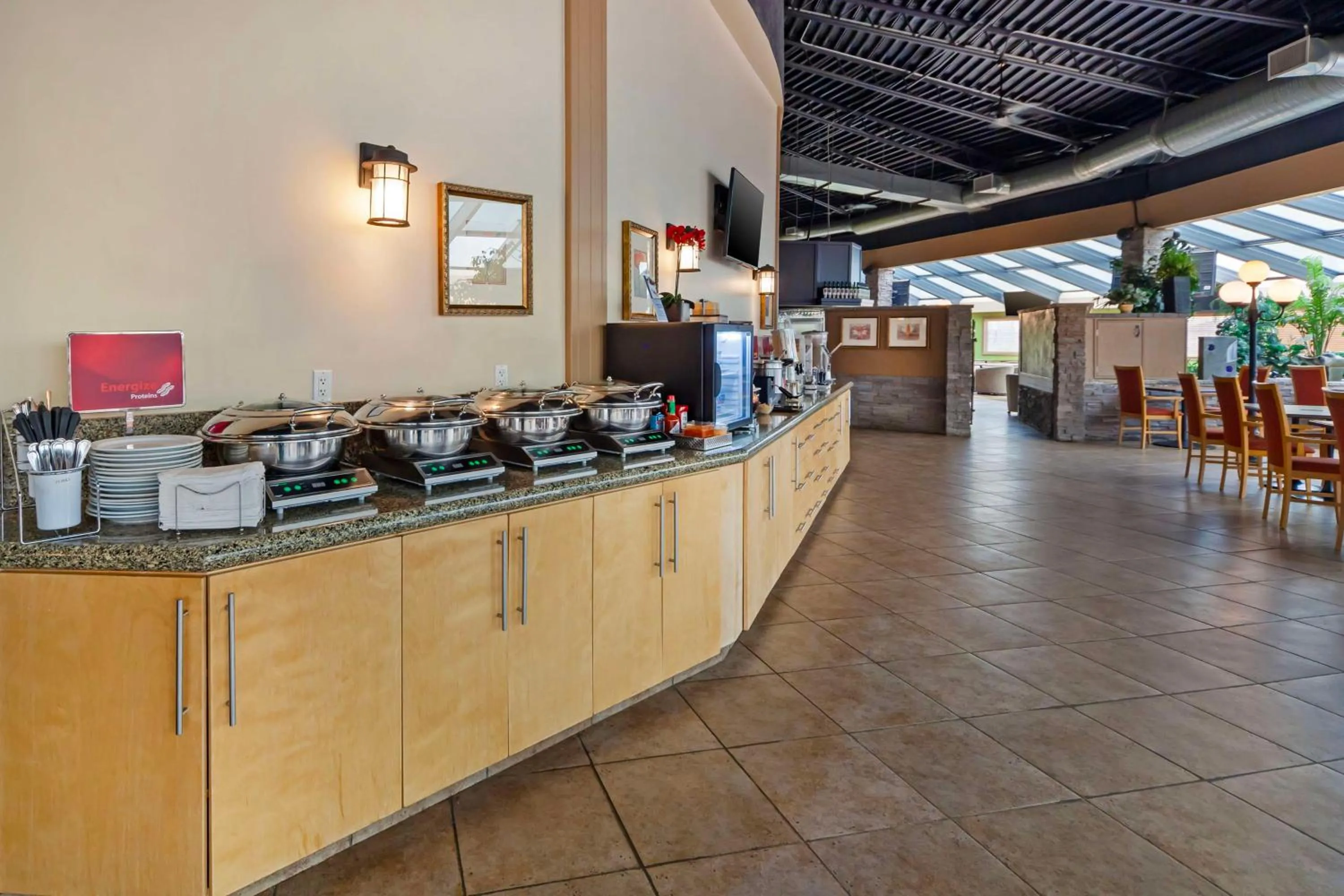 Breakfast in Best Western PLUS Mirage Hotel and Resort