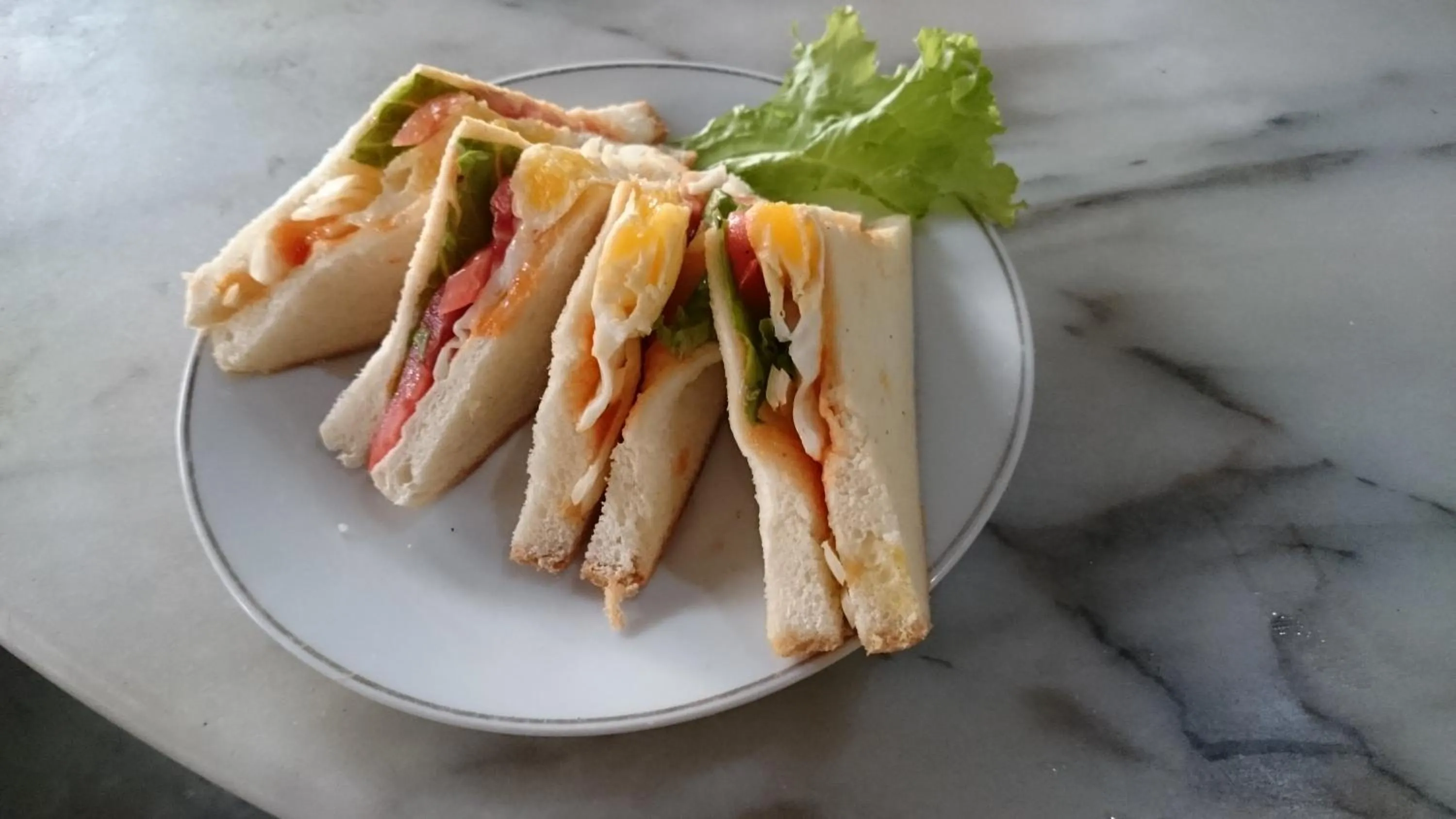 Restaurant/places to eat in Grand Cepu Hotel