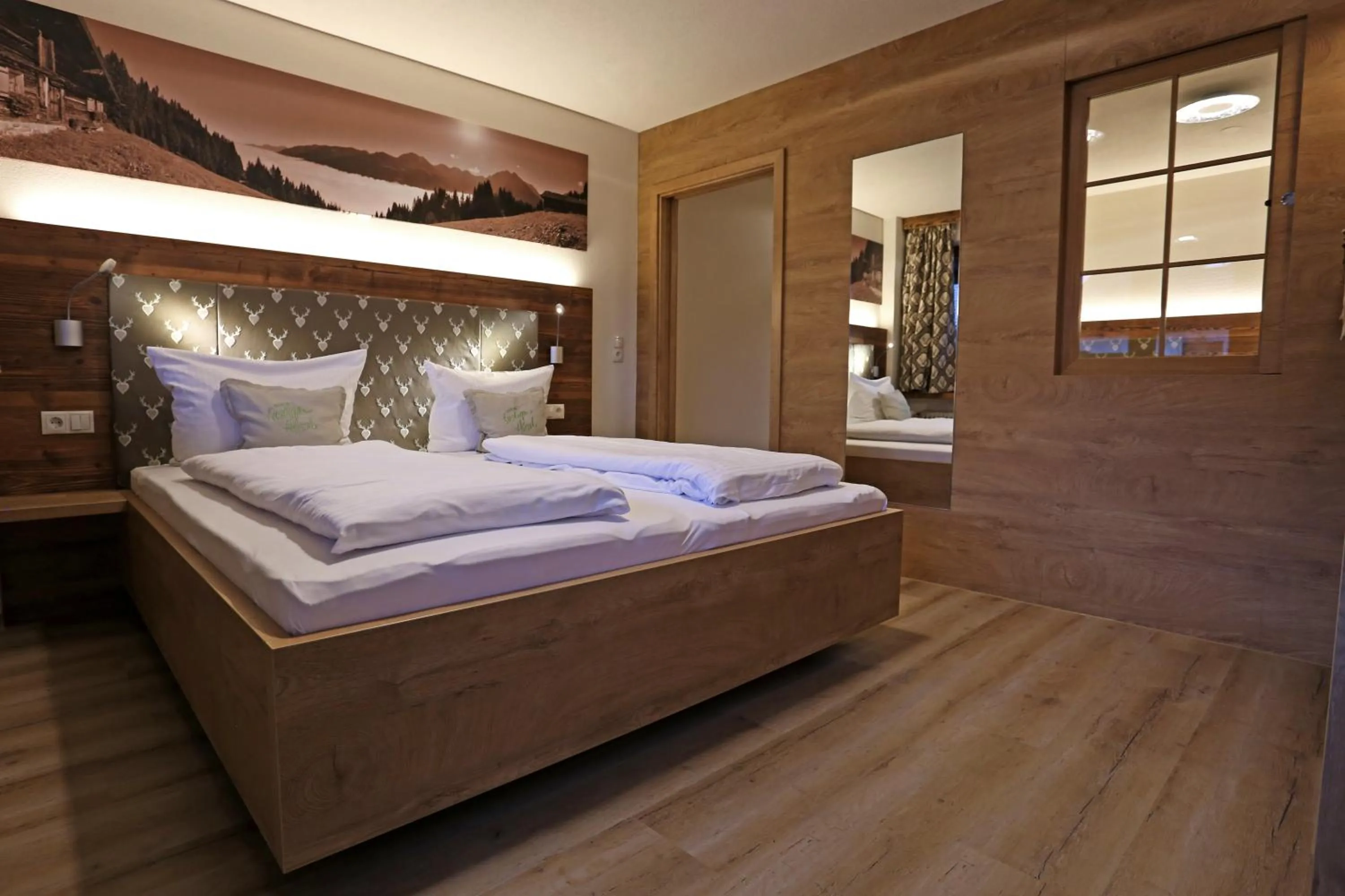 Bed in lustiger Hirsch