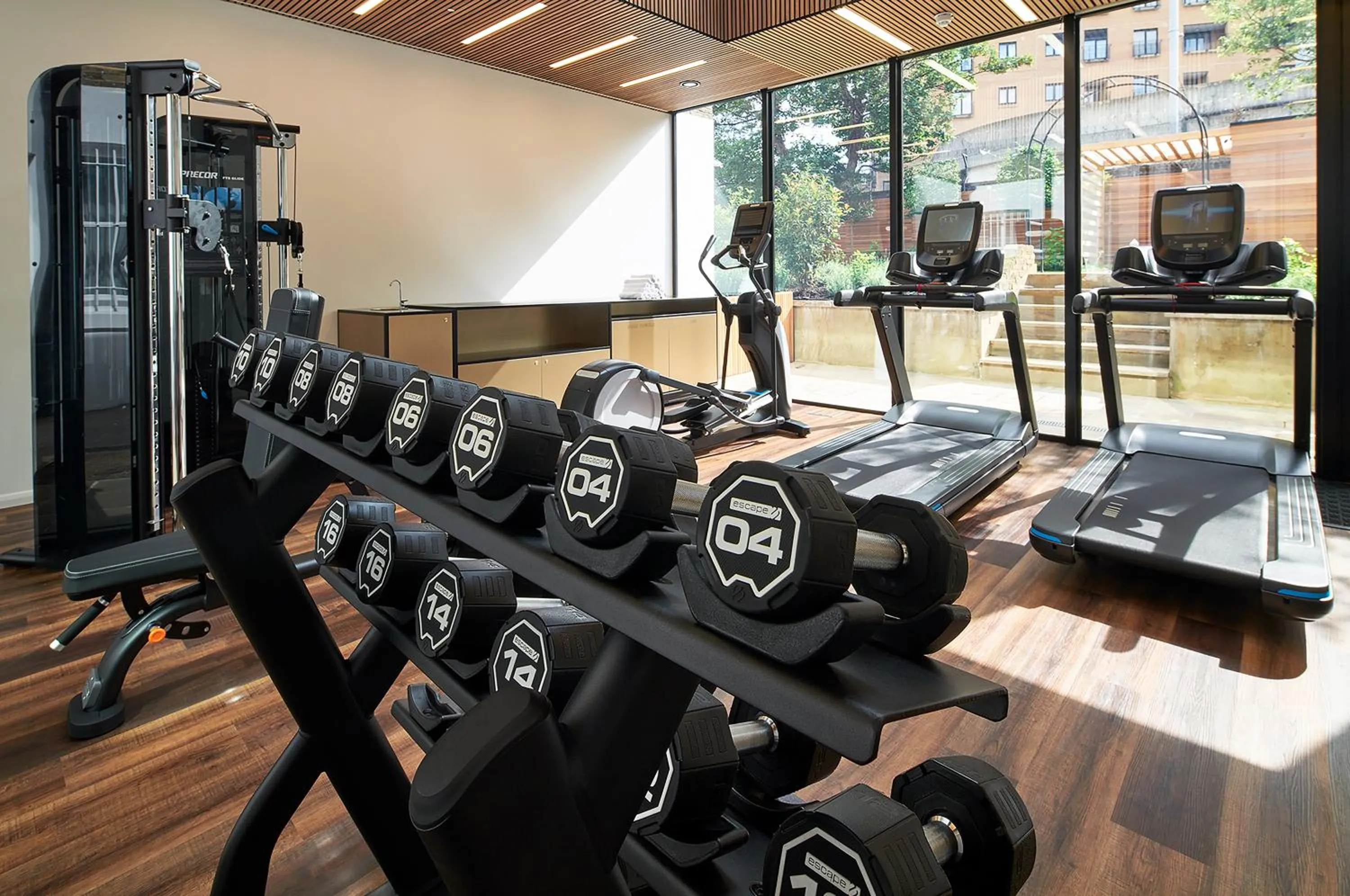 Fitness centre/facilities in Lexham Gardens by Cheval Maison