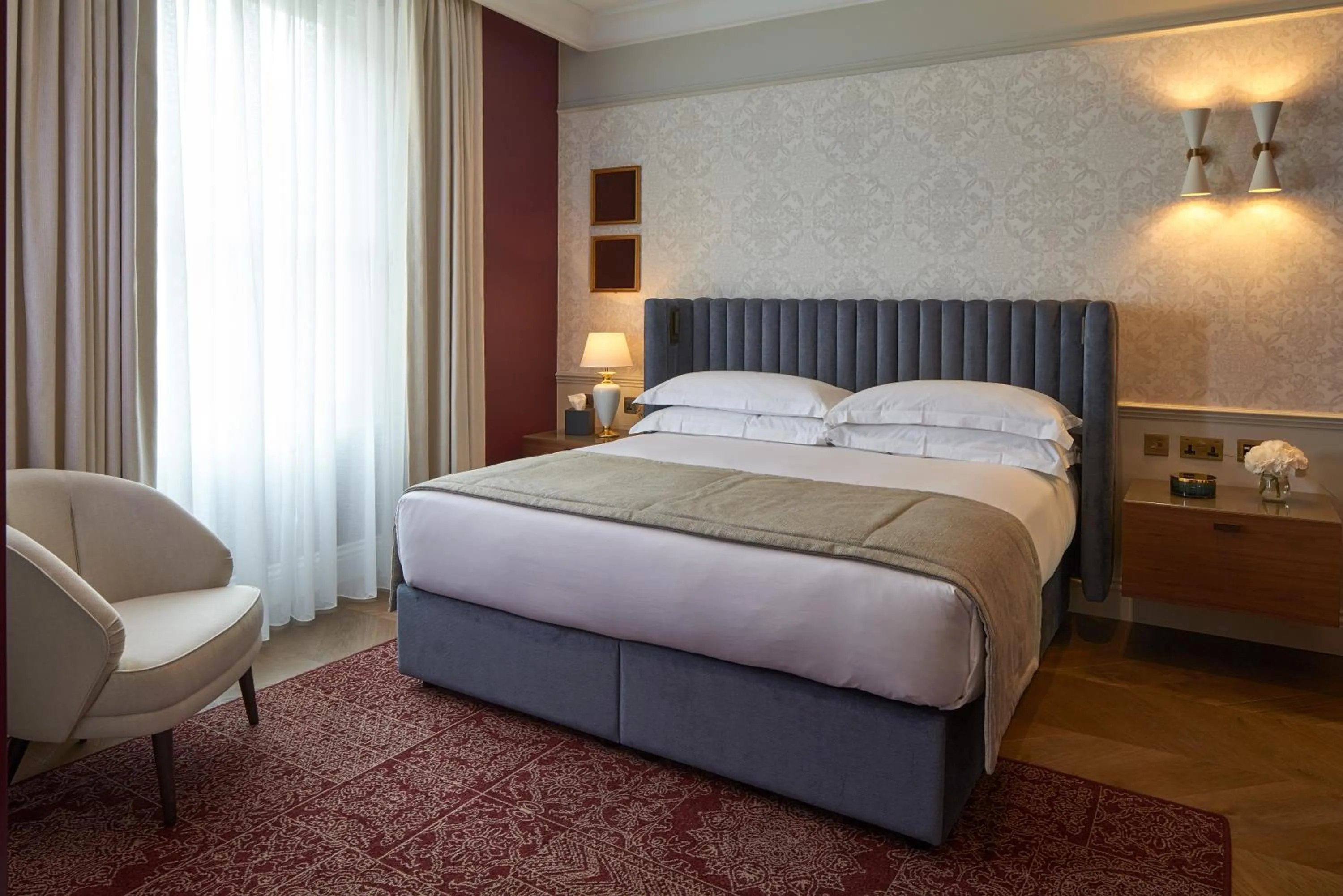 Bed in Lexham Gardens by Cheval Maison