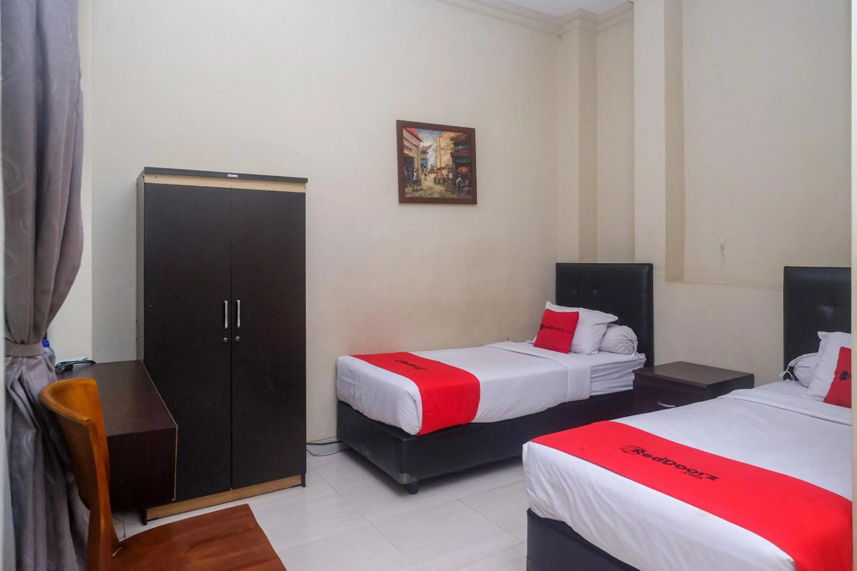 Bedroom, Bed in RedDoorz Plus @ Timoho