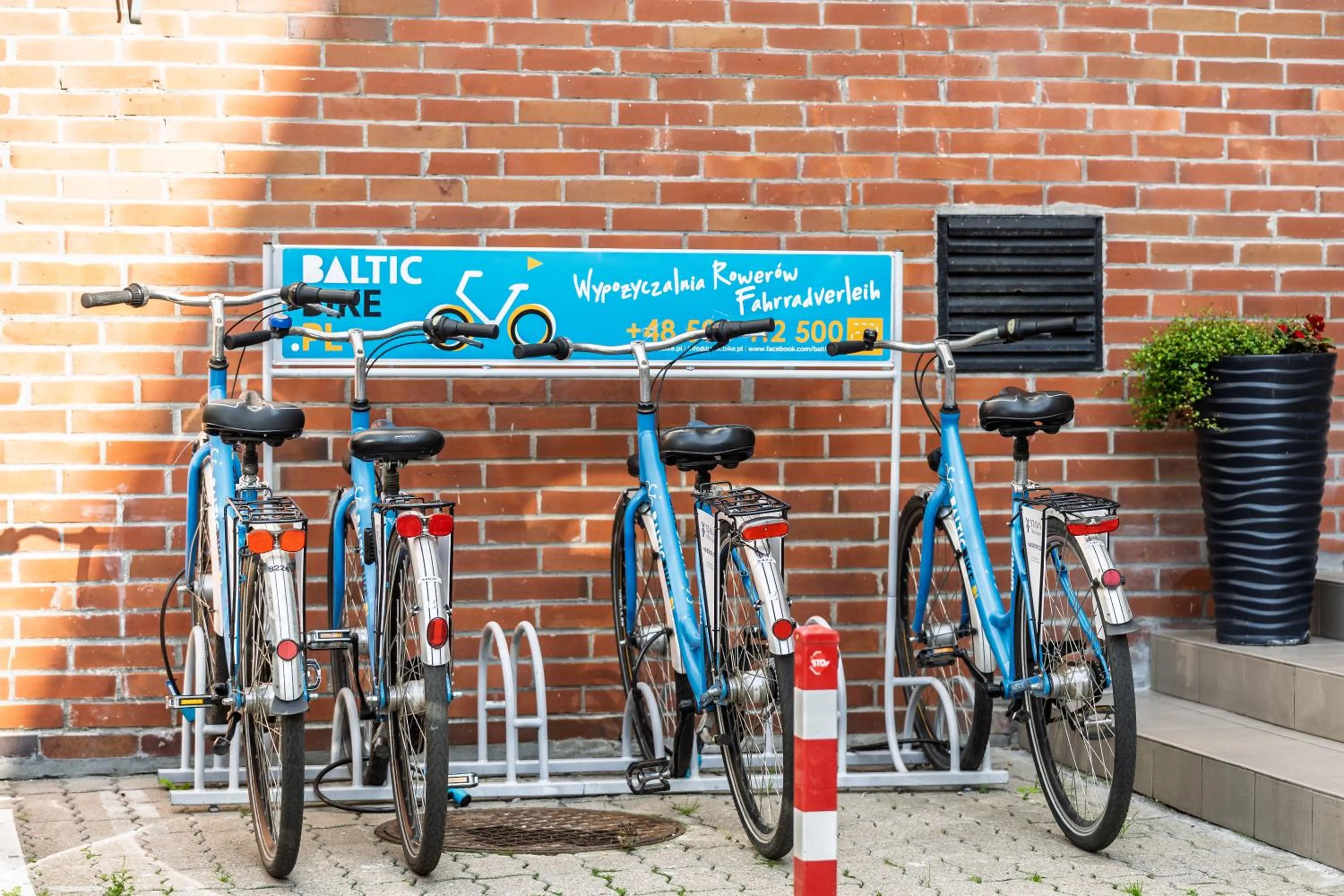 Cycling in Stawa Villa & Apart