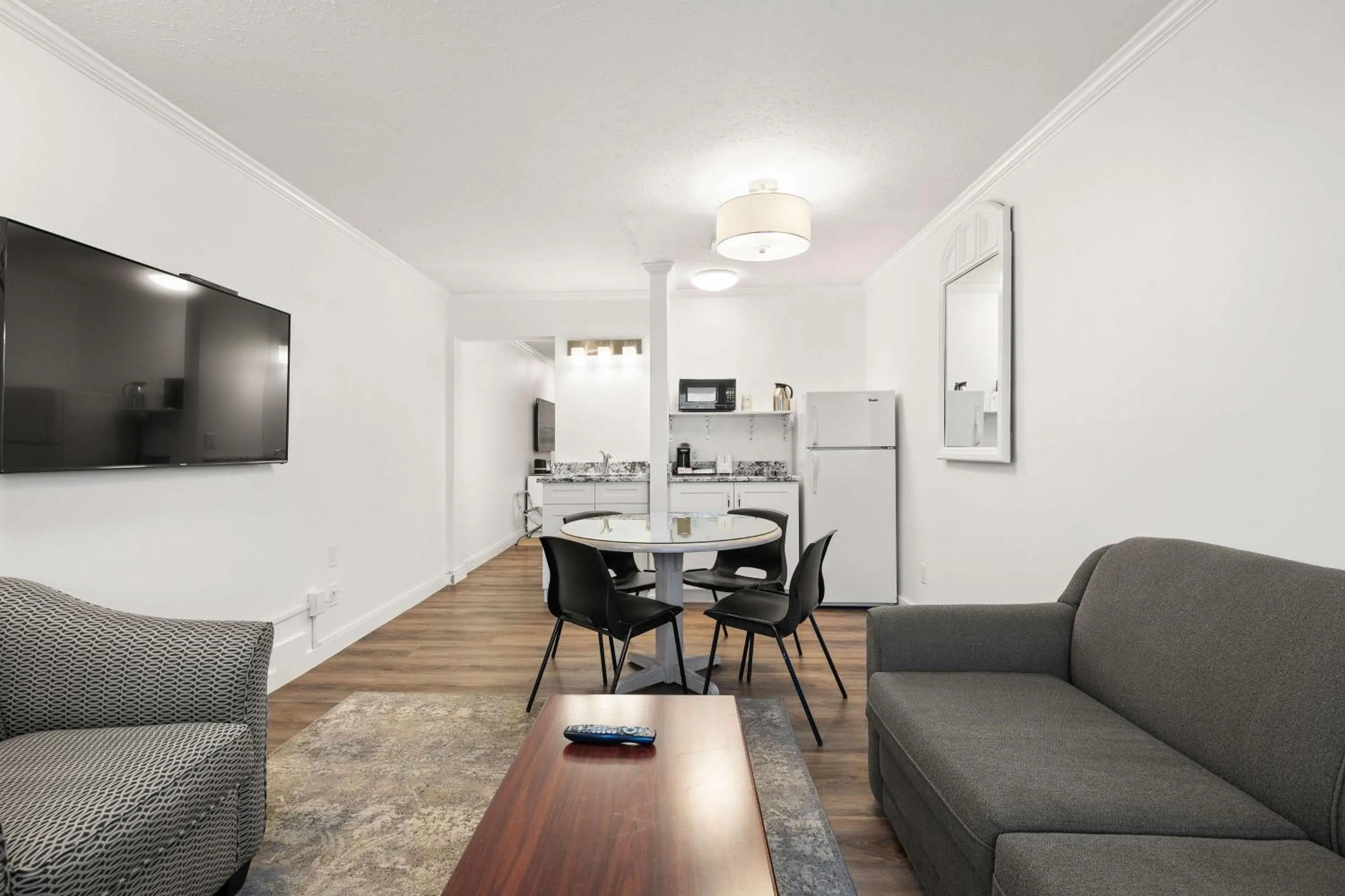 Photo of the whole room in SureStay Hotel by Best Western Rossland Red Mountain