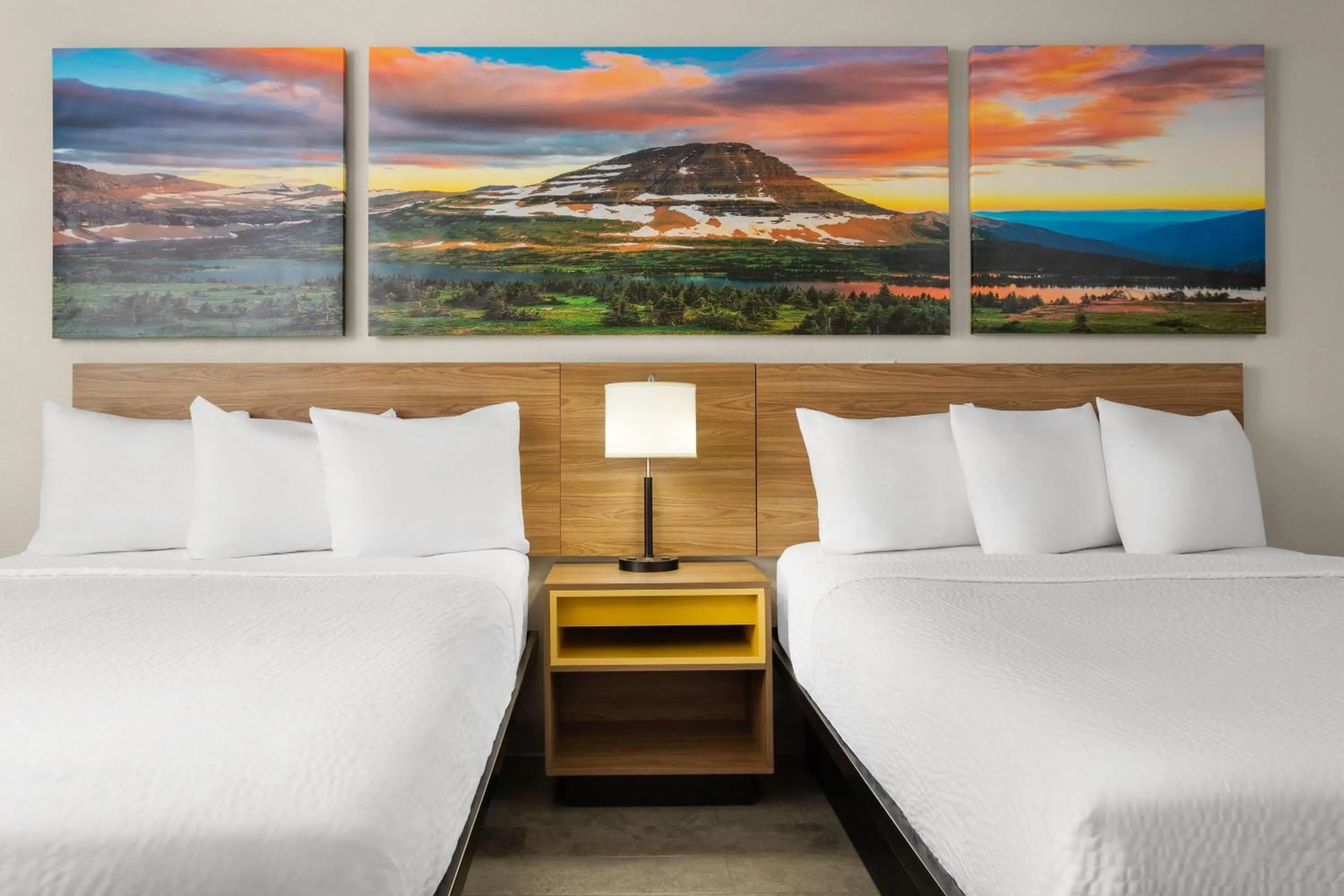 Photo of the whole room, Bed in Days Inn by Wyndham Rawlins