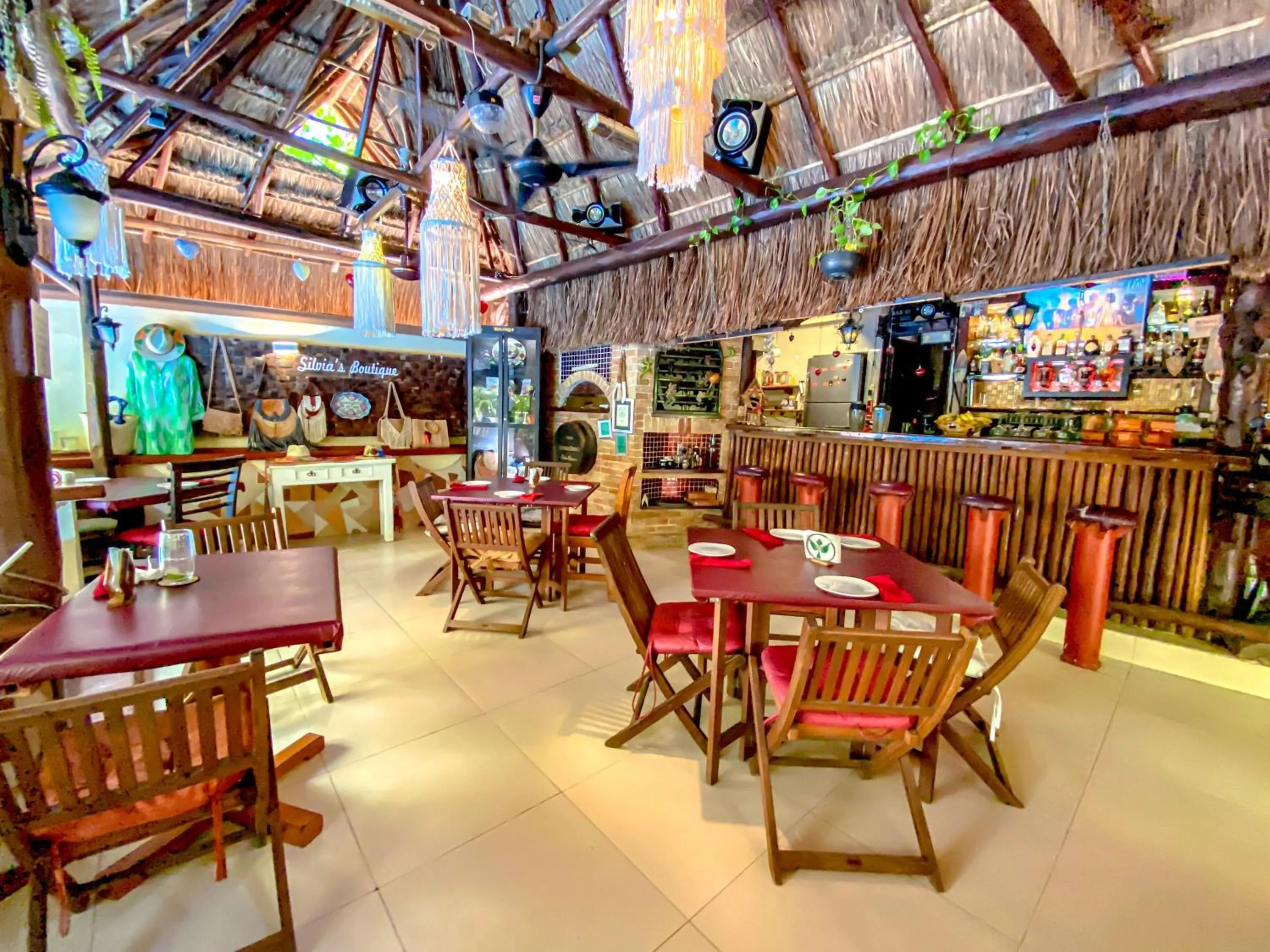 Restaurant/places to eat in Cocos Cabañas Playa del Carmen Adults Only