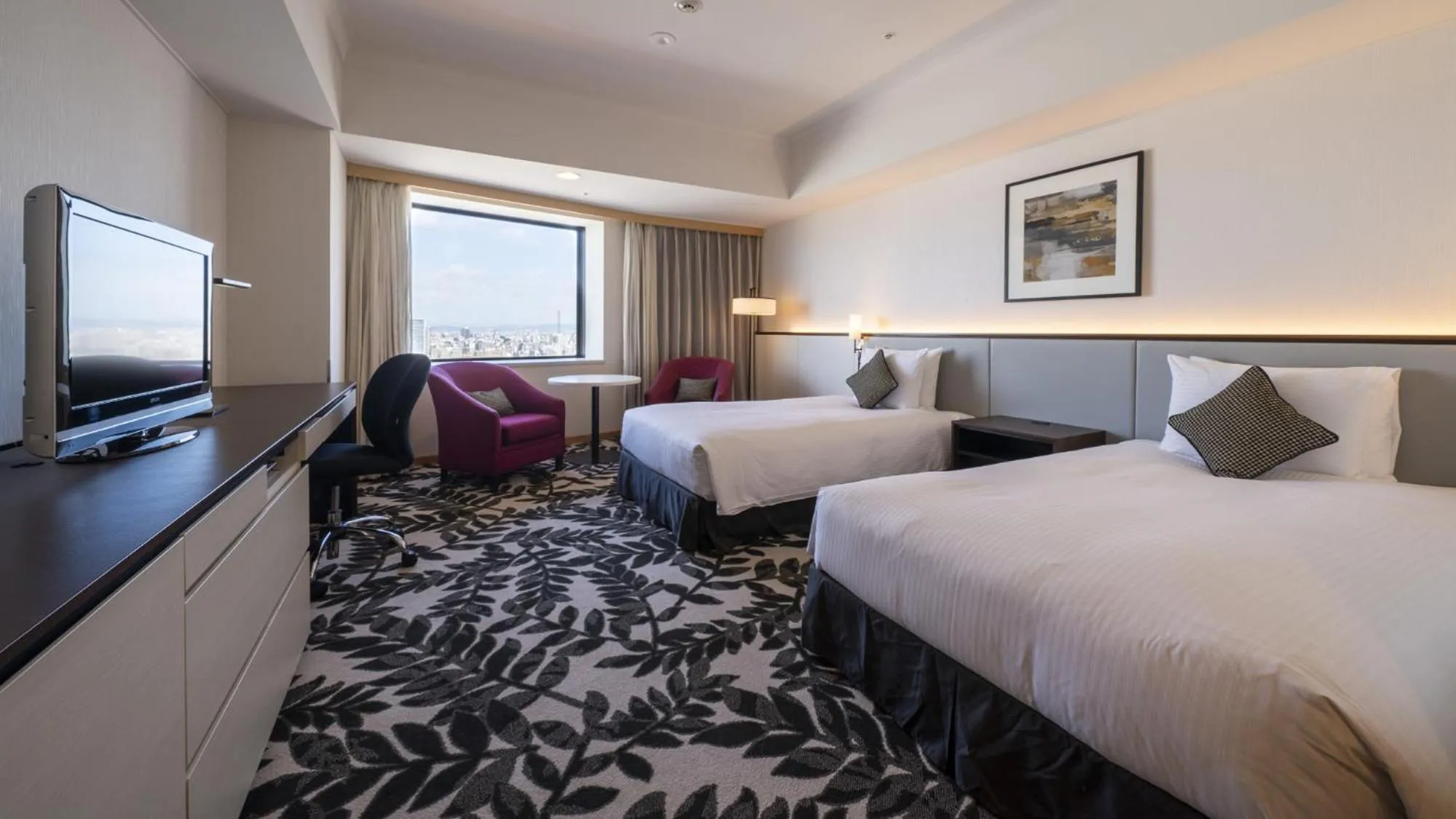 Photo of the whole room, Bed in ANA Crowne Plaza Hotel Grand Court Nagoya by IHG