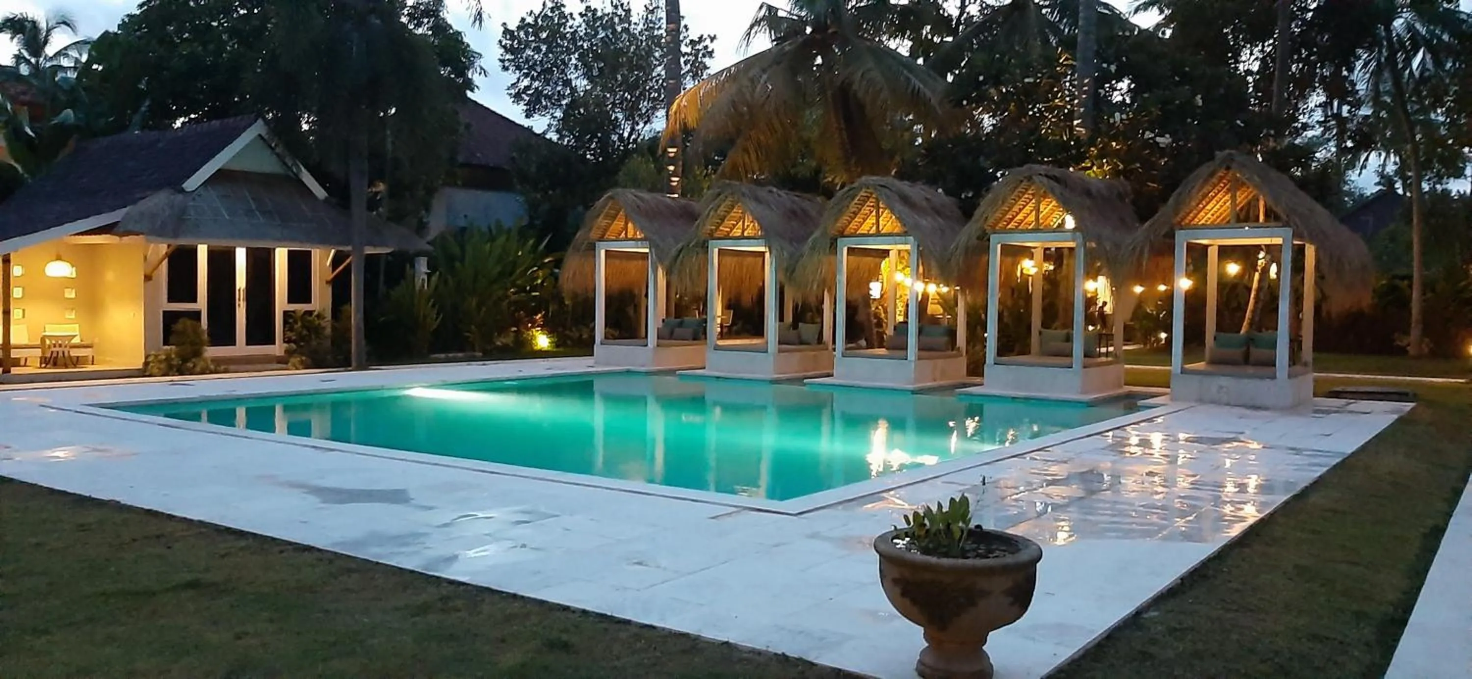 Garden in The Forty Eight Resort Candidasa