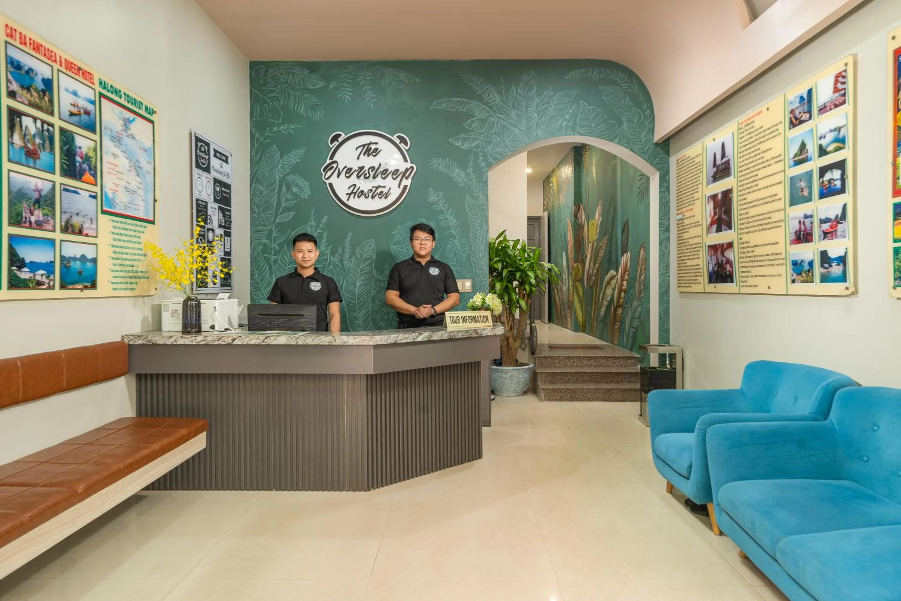 Lobby or reception in The Oversleep Catba Hostel & Pool Bar