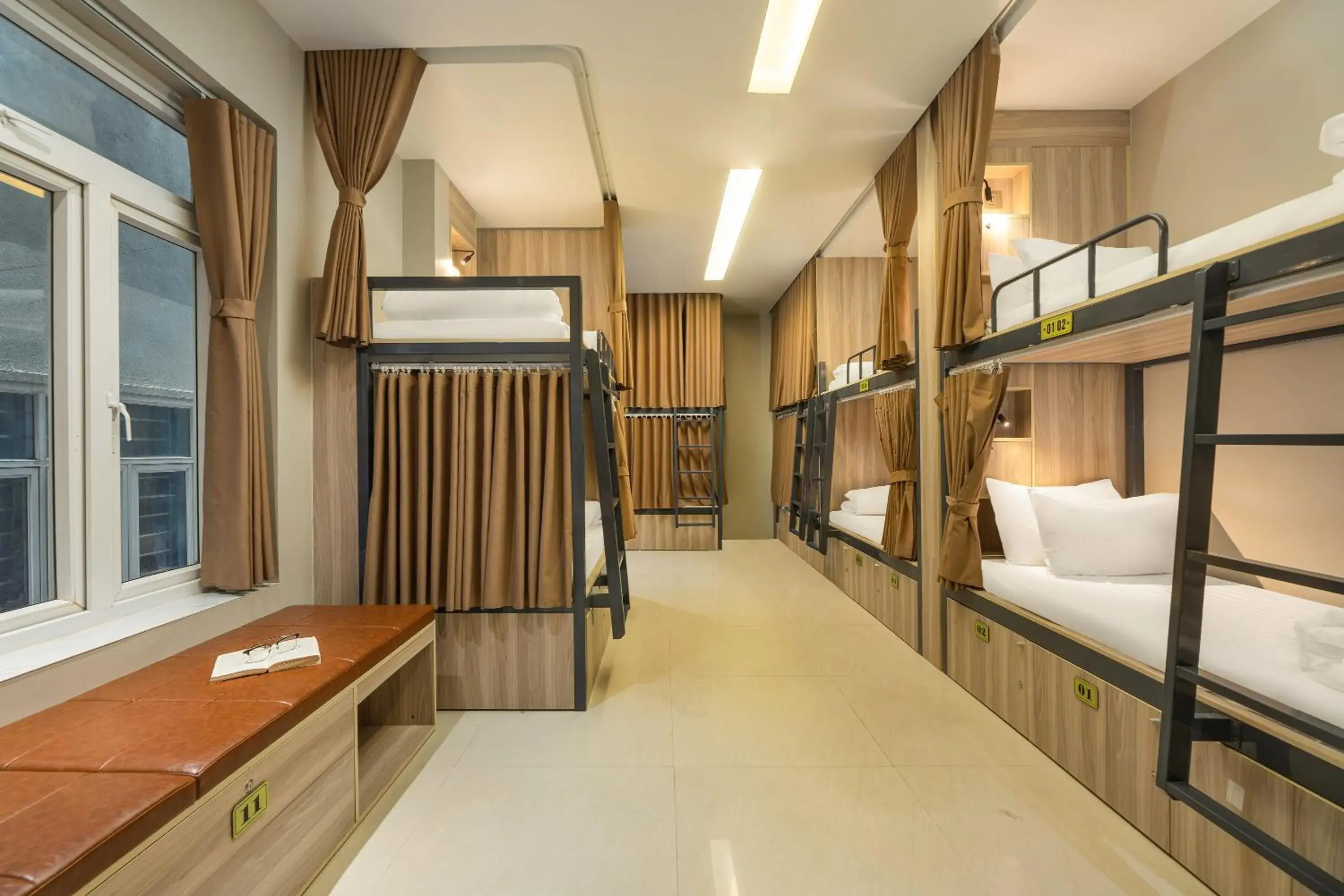 Bed in 12-Bed Mixed Dormitory Room in The Oversleep Catba Hostel & Pool Bar Bed in 12-Bed Mixed Dormitory Room in The Oversleep Catba Hostel & Pool Bar