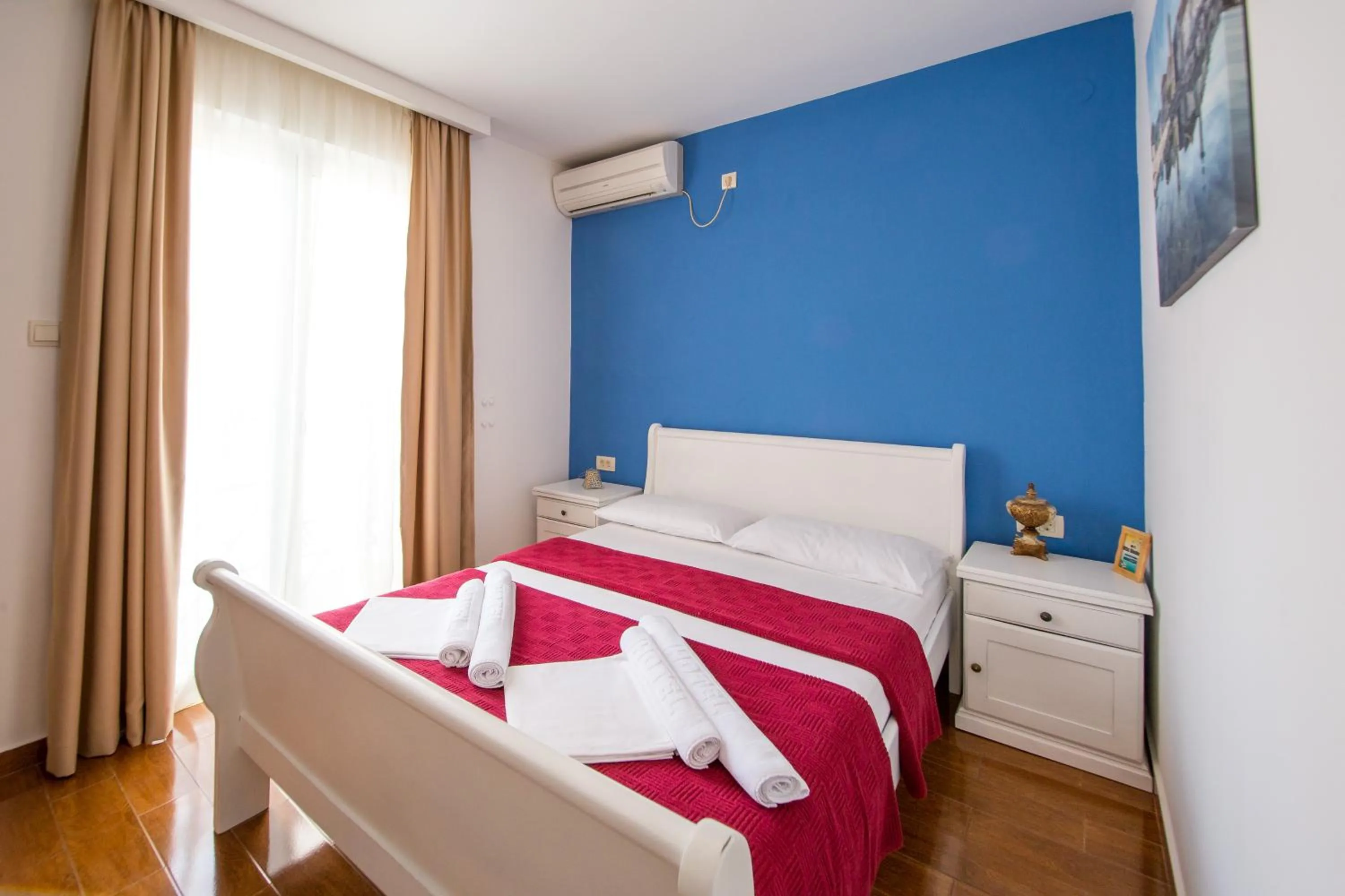 Photo of the whole room, Bed in Villa DiEden